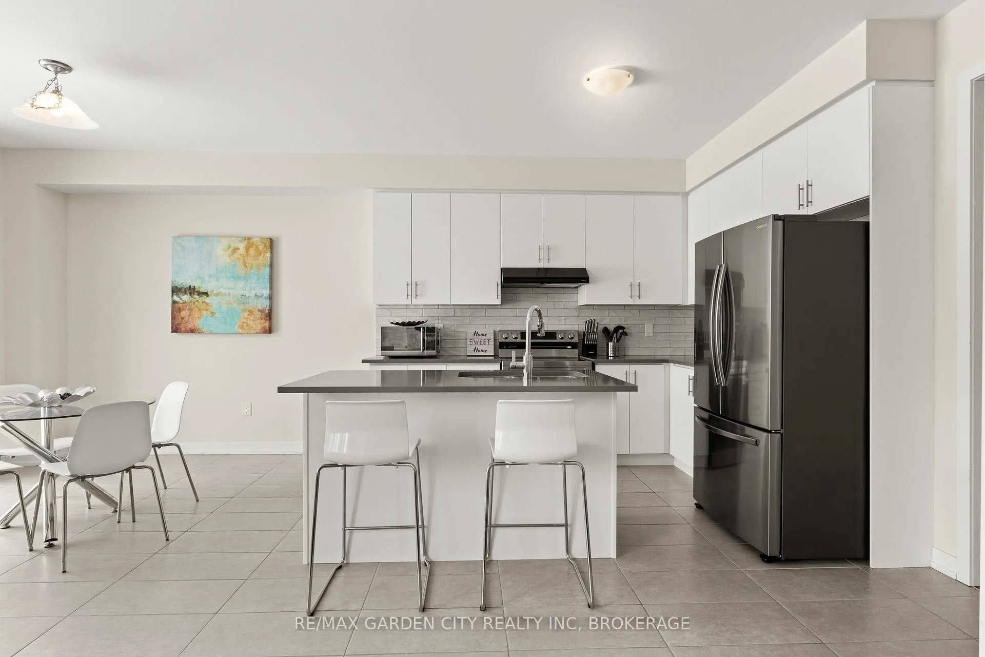 Photo 8 of 141 Higgins Avenue, Thorold, Hurricane/Merrittville — HOMEH
