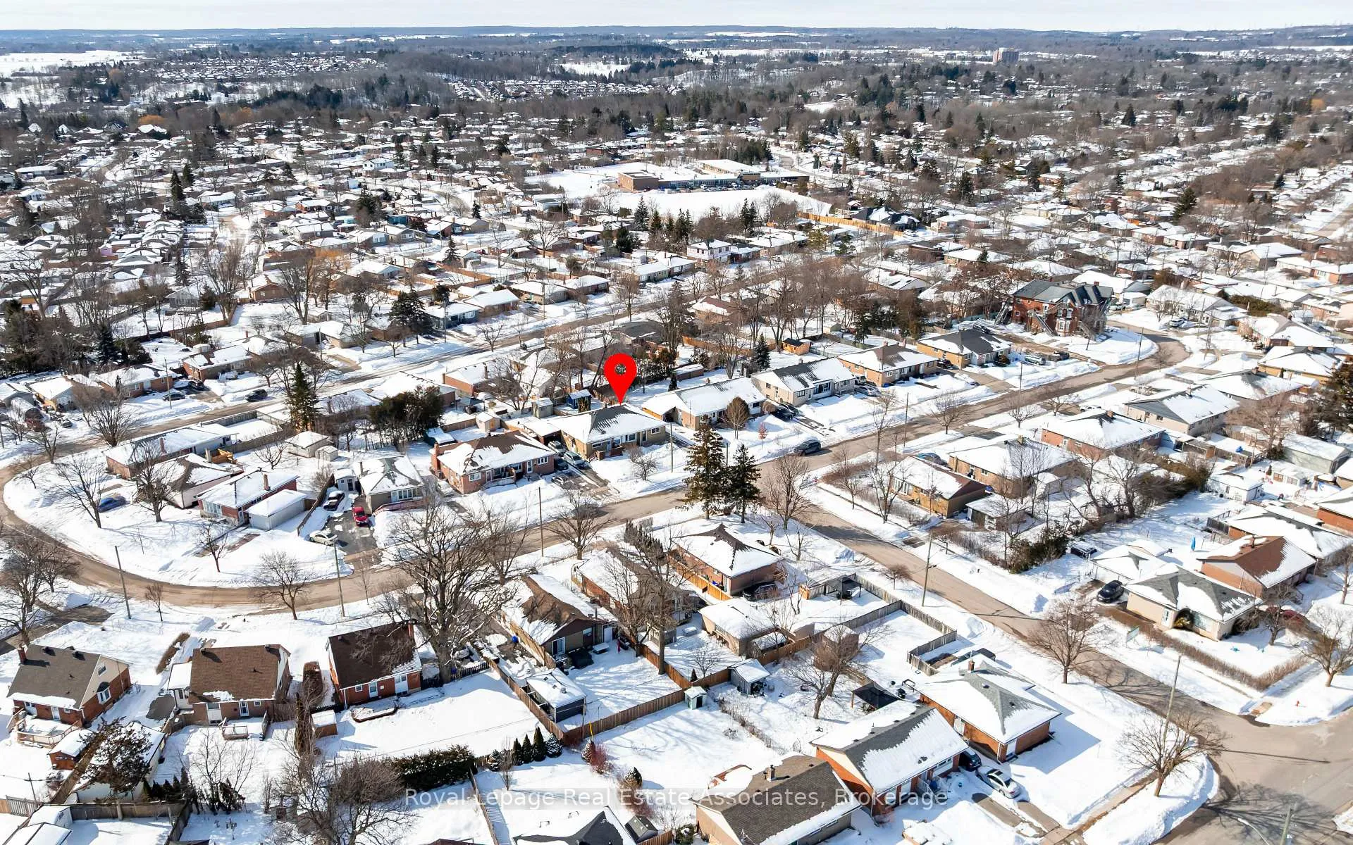 Photo 5 of 55 McIntyre Crescent, Halton Hills, Georgetown — HOMEH