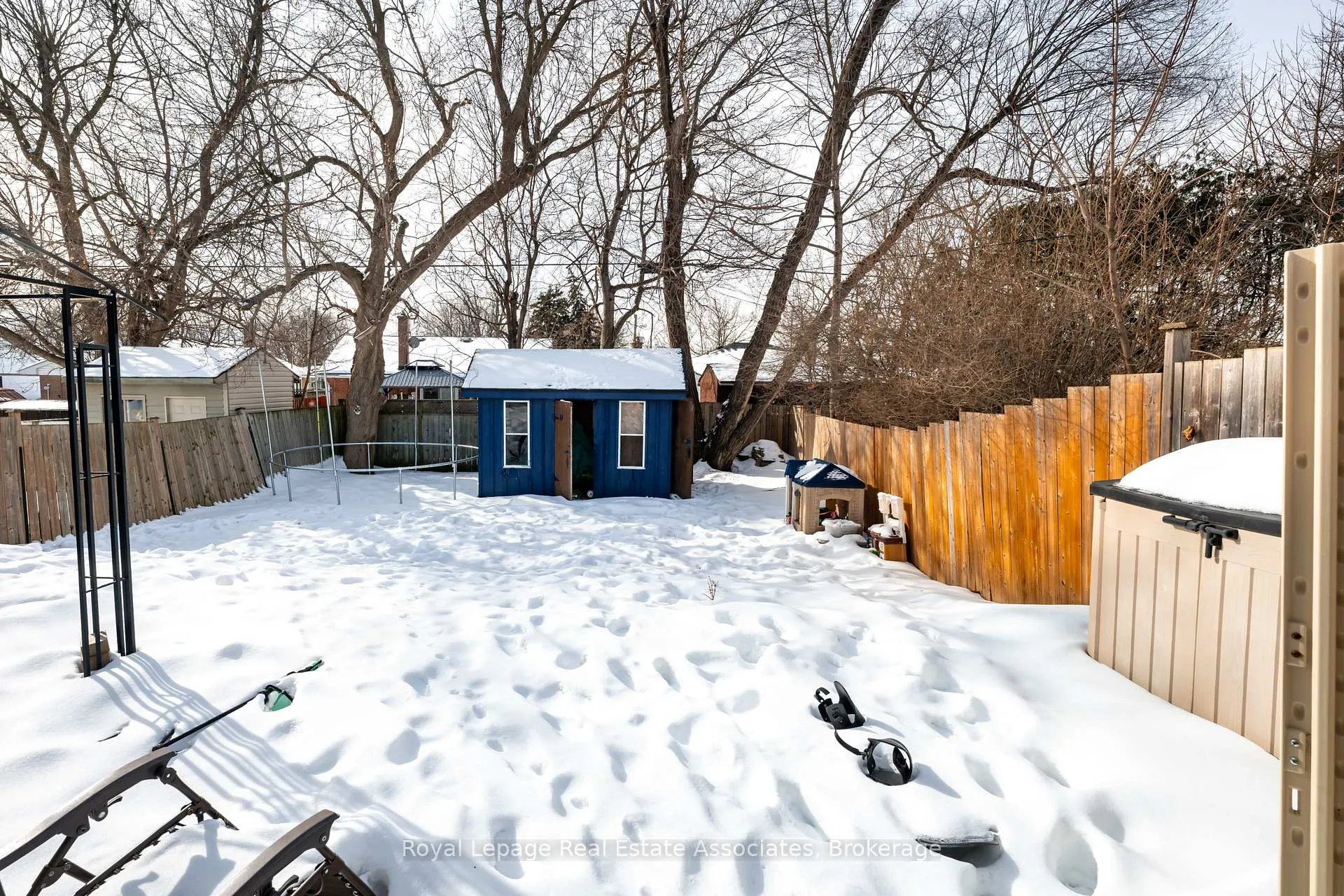 Photo 41 of 55 McIntyre Crescent, Halton Hills, Georgetown — HOMEH