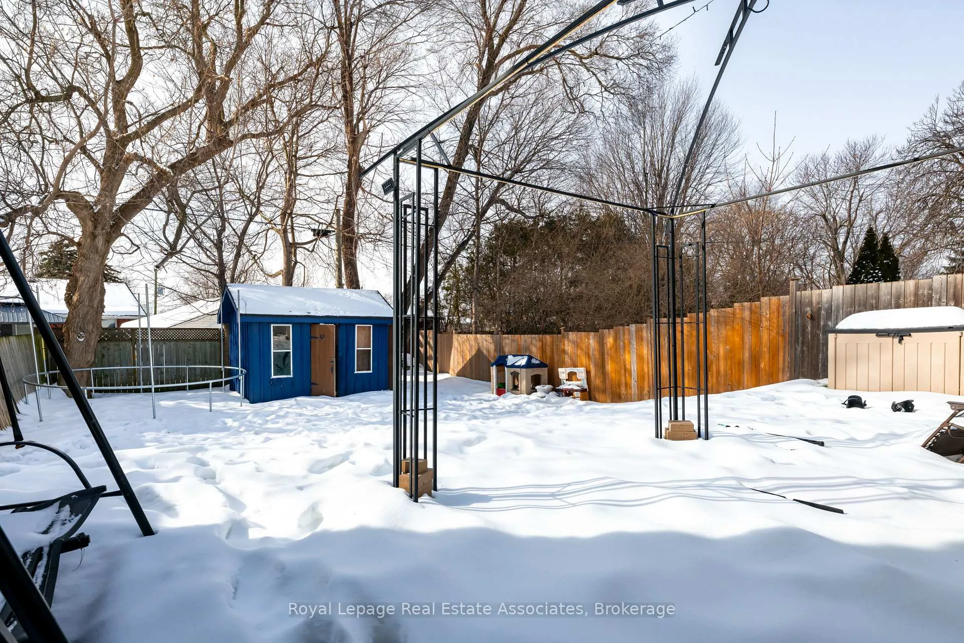 Photo 43 of 55 McIntyre Crescent, Halton Hills, Georgetown — HOMEH