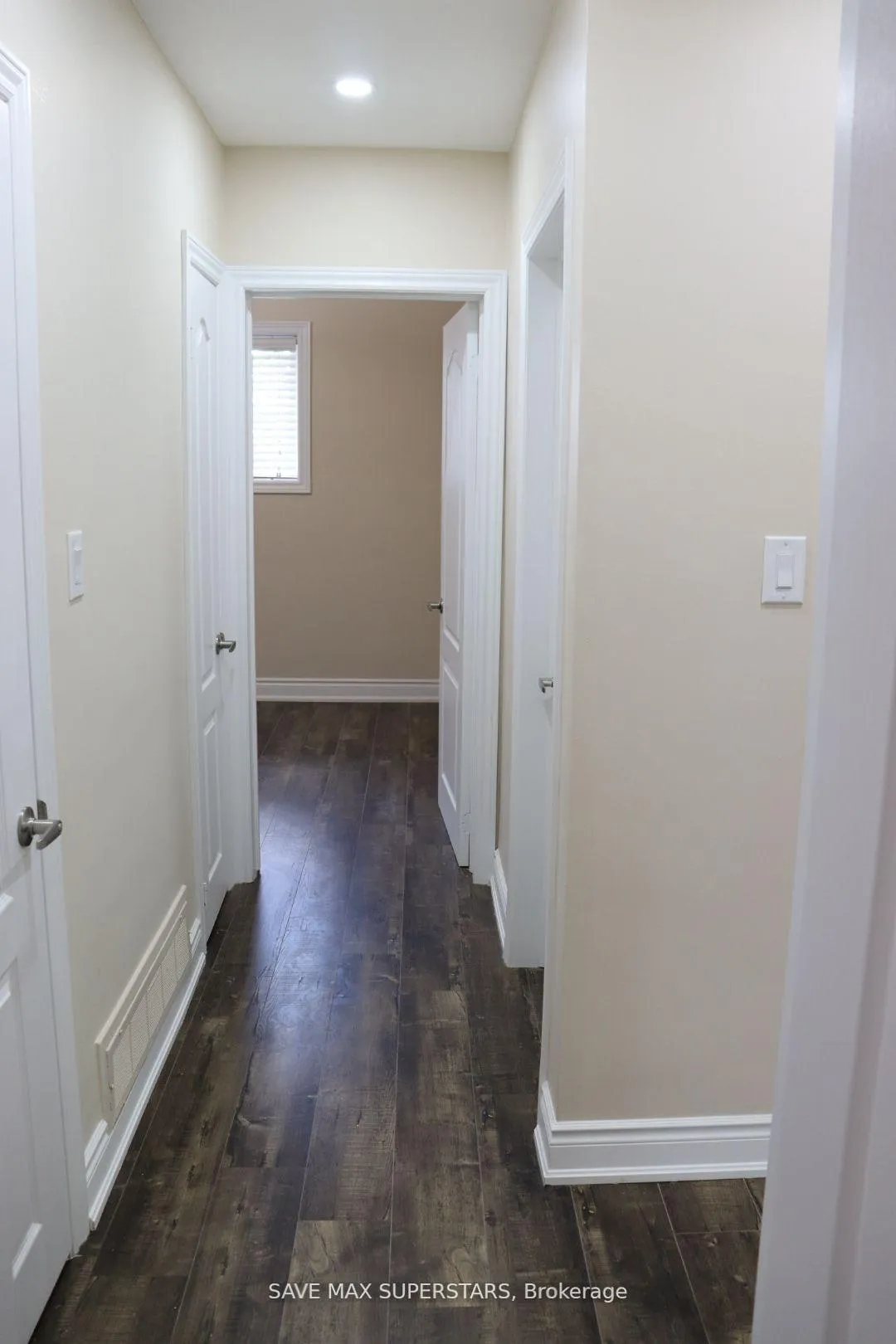 Photo 6 of 56 Sanford Crescent, Brampton, Northwood Park — HOMEH
