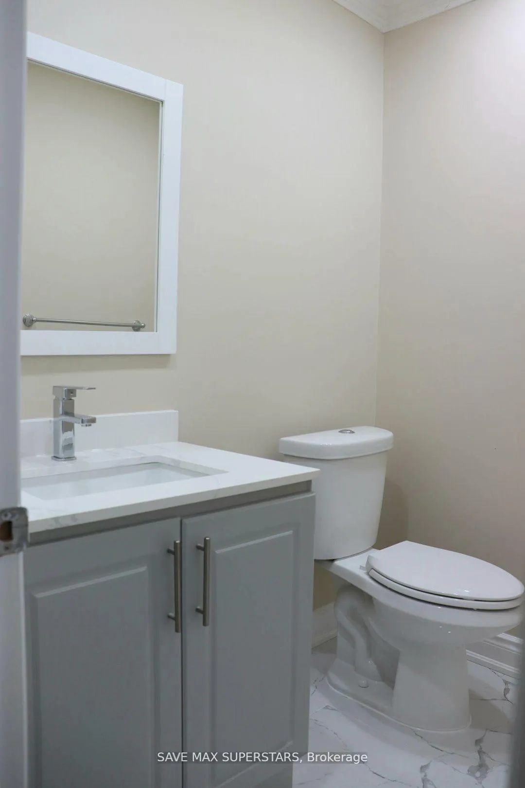 Photo 16 of 56 Sanford Crescent, Brampton, Northwood Park — HOMEH