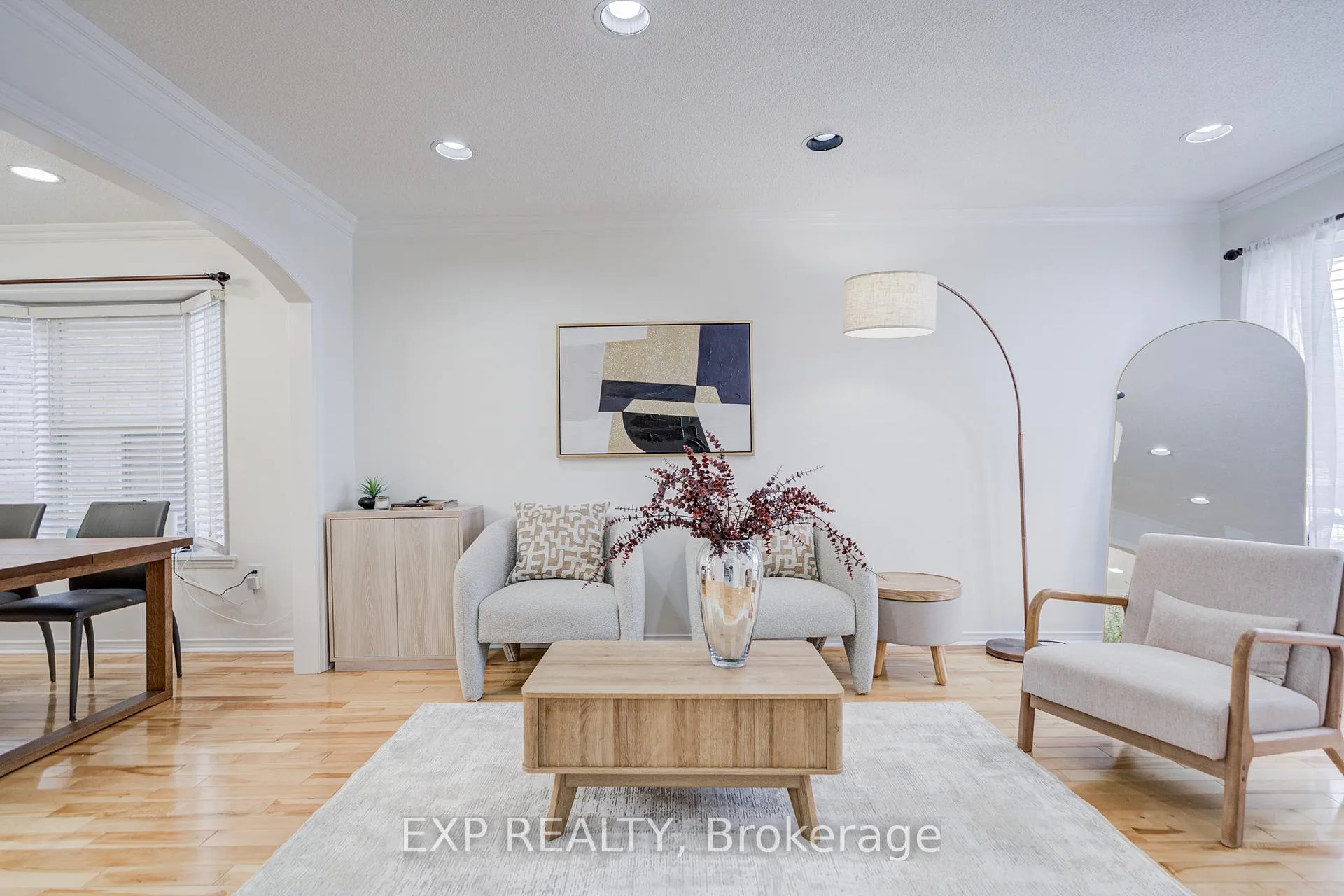 Photo 7 of 20 Joseph Aaron Boulevard, Vaughan, Brownridge — HOMEH