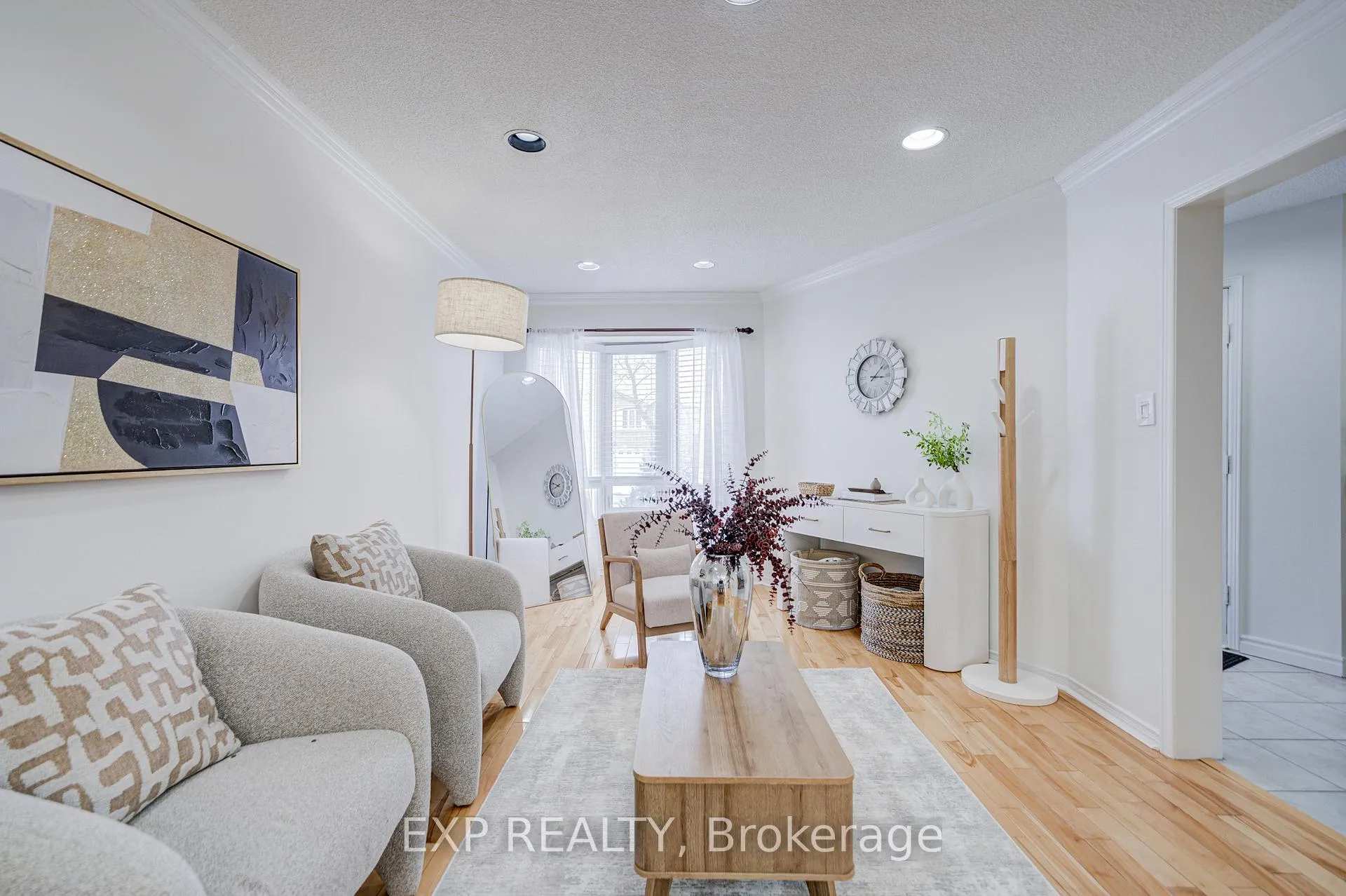 Photo 9 of 20 Joseph Aaron Boulevard, Vaughan, Brownridge — HOMEH