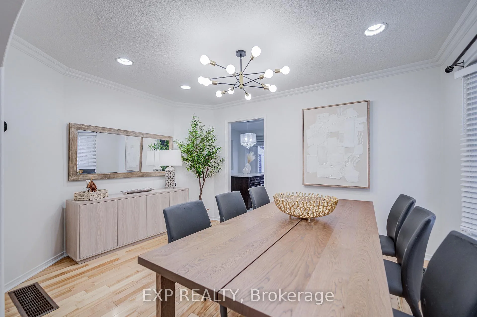 Photo 13 of 20 Joseph Aaron Boulevard, Vaughan, Brownridge — HOMEH