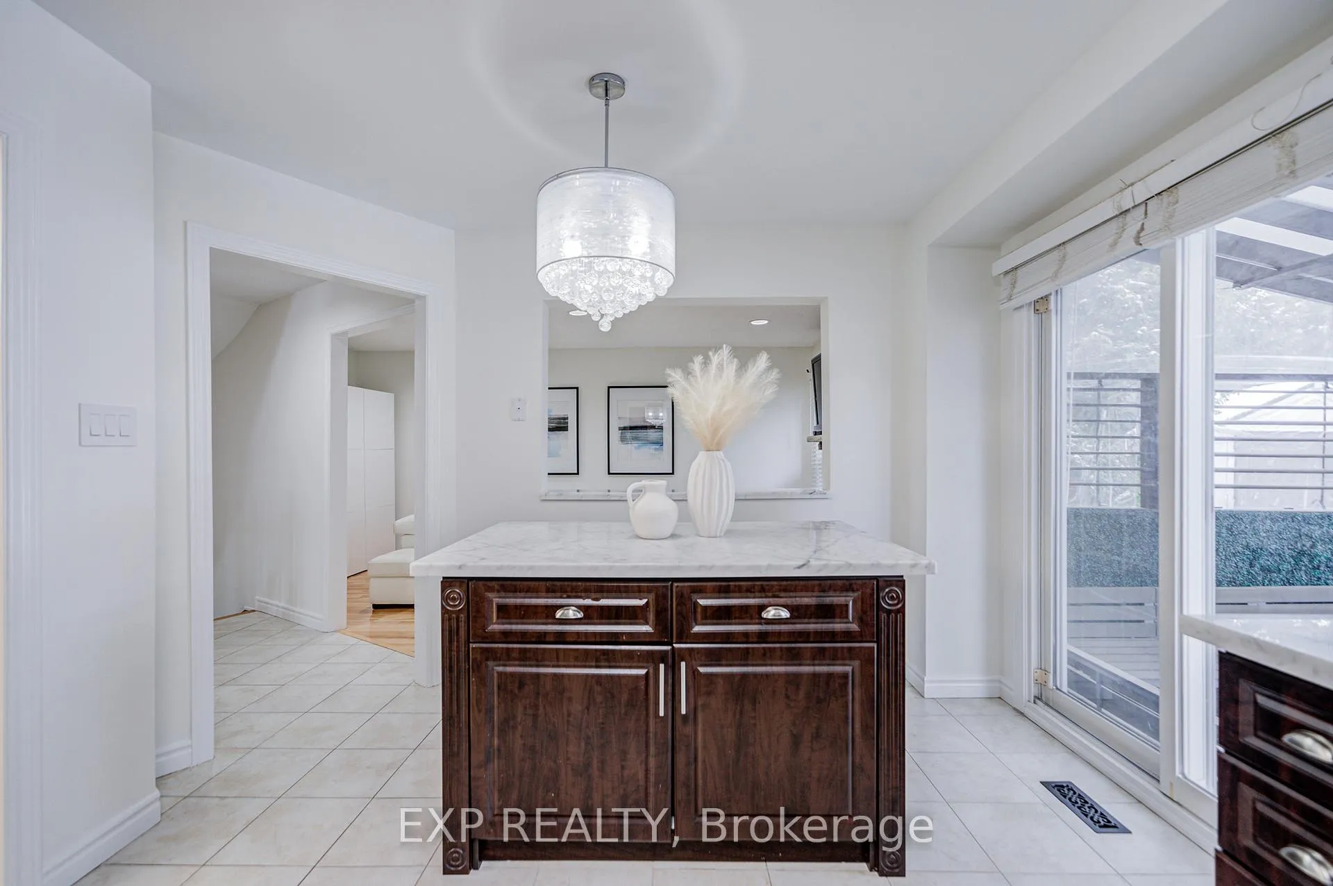 Photo 16 of 20 Joseph Aaron Boulevard, Vaughan, Brownridge — HOMEH
