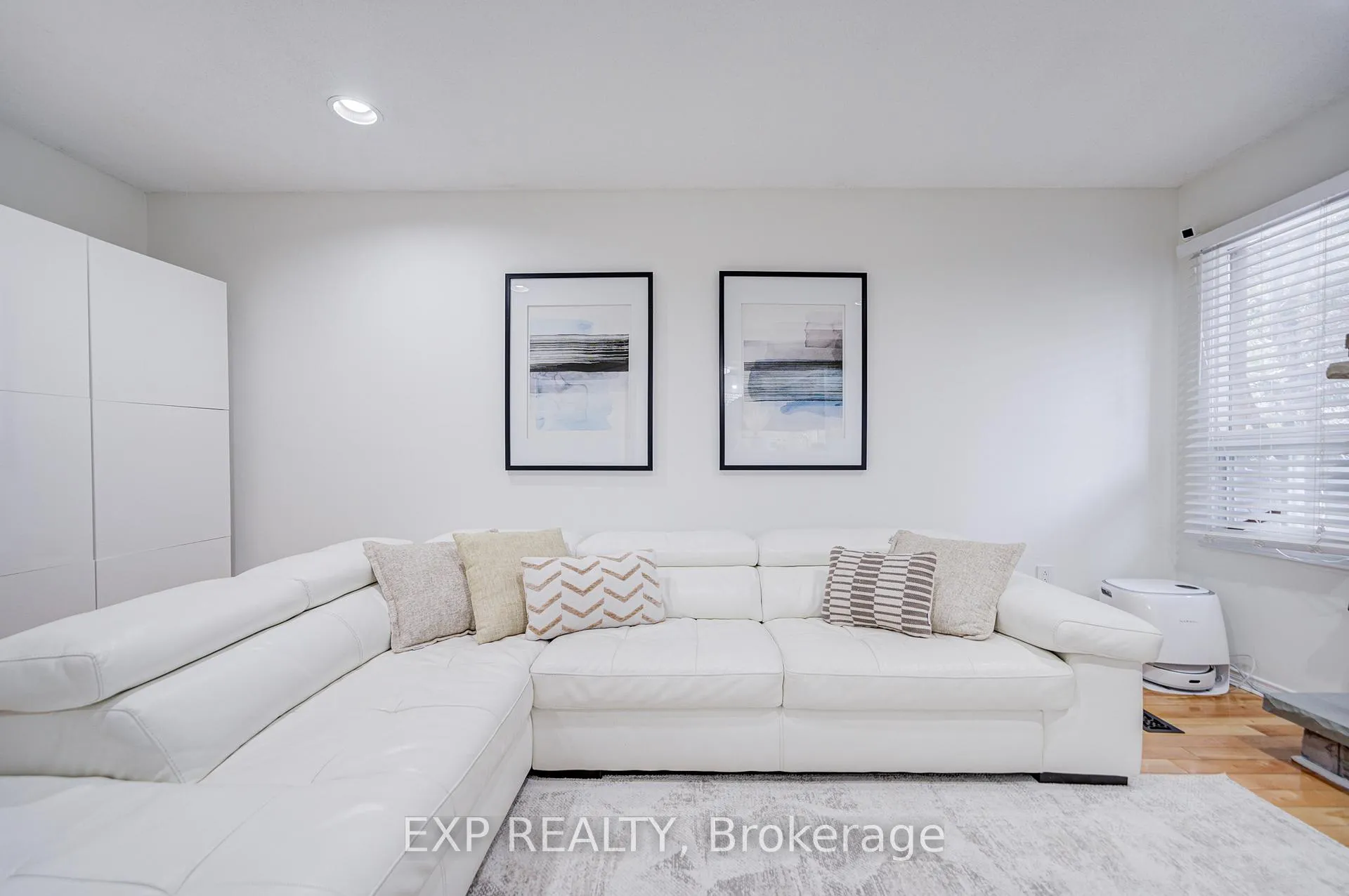 Photo 21 of 20 Joseph Aaron Boulevard, Vaughan, Brownridge — HOMEH