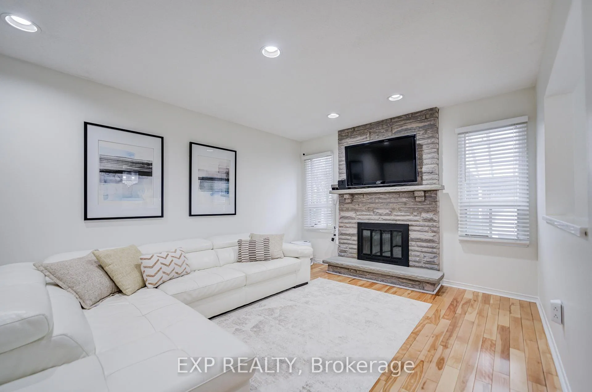 Photo 22 of 20 Joseph Aaron Boulevard, Vaughan, Brownridge — HOMEH