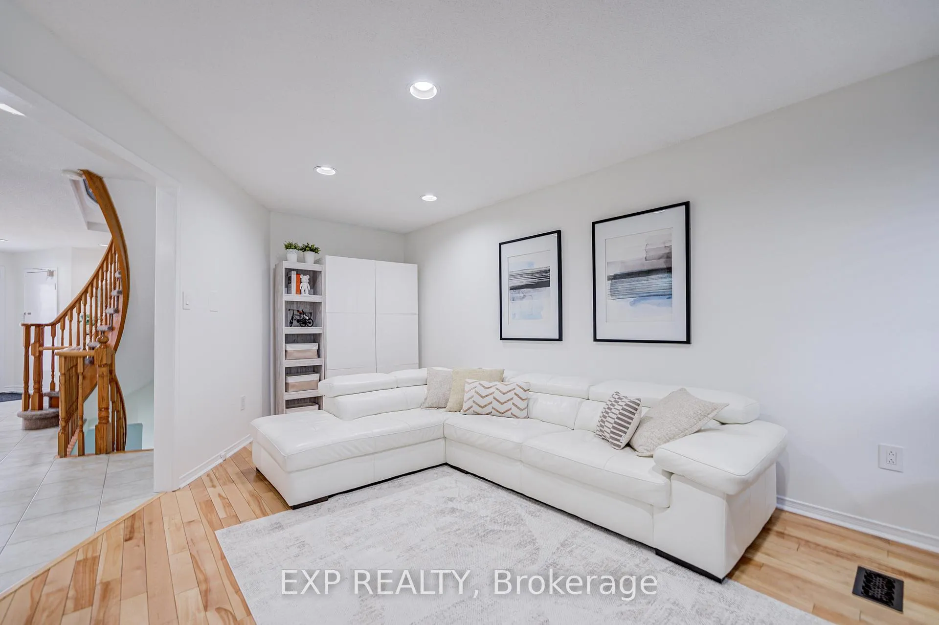 Photo 24 of 20 Joseph Aaron Boulevard, Vaughan, Brownridge — HOMEH