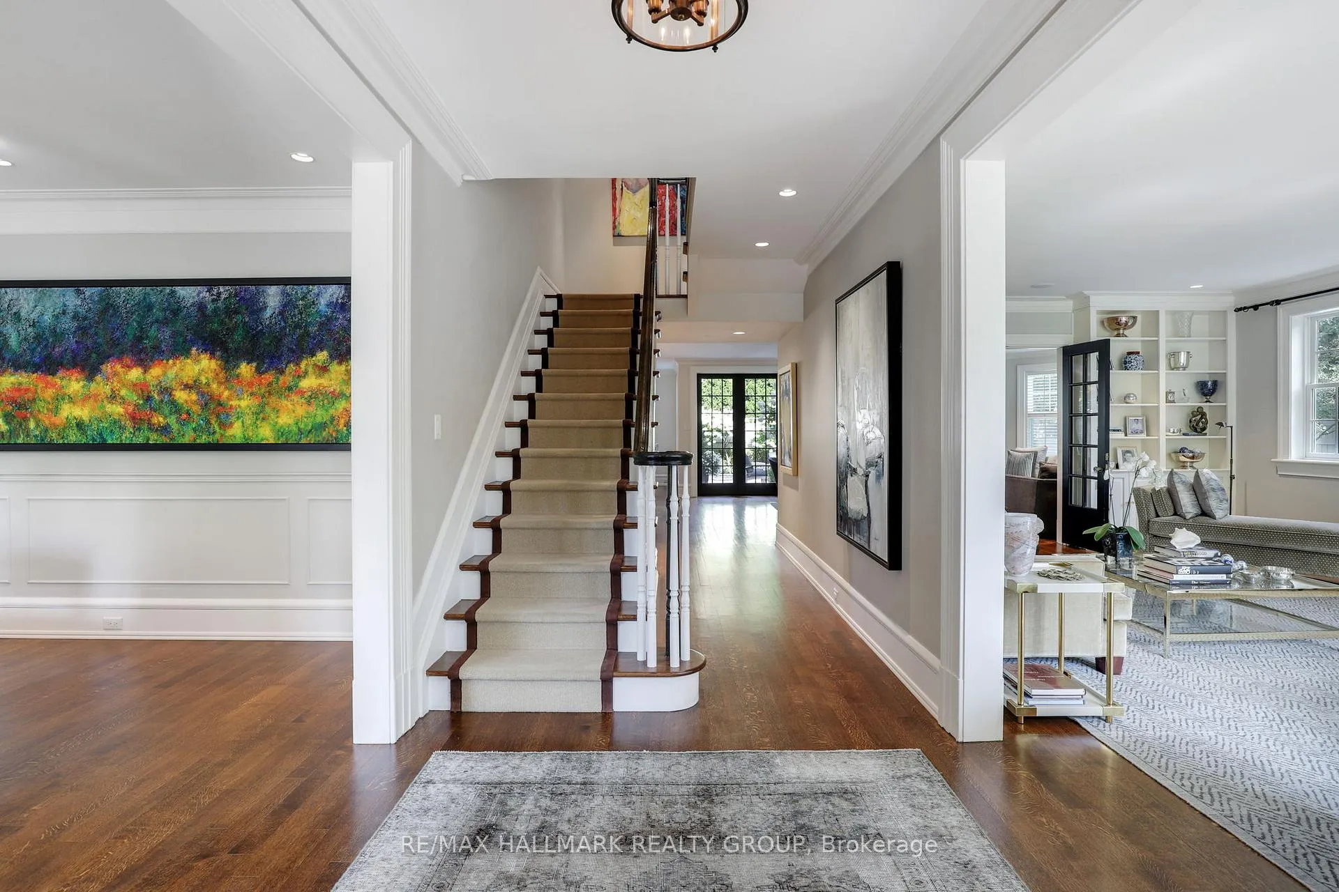 Photo 5 of 525 Piccadilly Avenue, Ottawa, Ottawa West — HOMEH