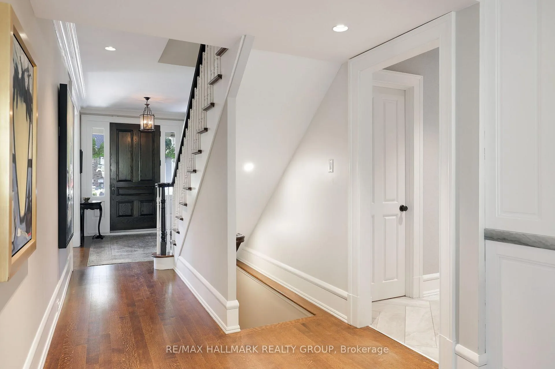 Photo 18 of 525 Piccadilly Avenue, Ottawa, Ottawa West — HOMEH