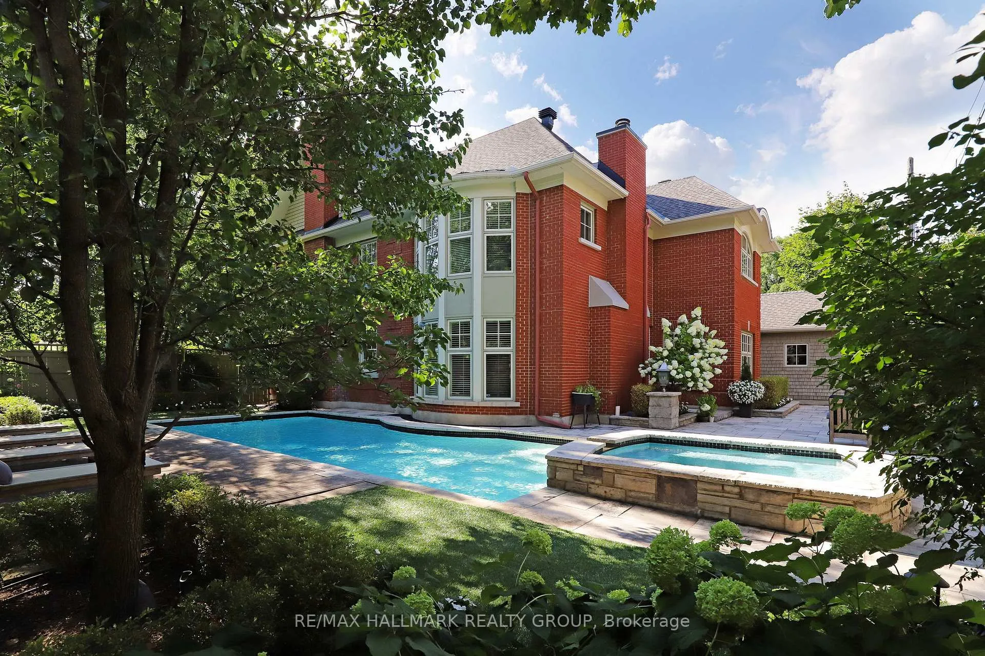 Photo 43 of 525 Piccadilly Avenue, Ottawa, Ottawa West — HOMEH