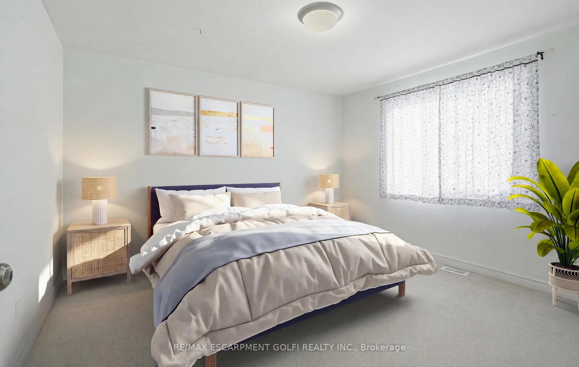 Photo 16 of 8407 Heikoop Crescent, Niagara Falls, Forestview — HOMEH