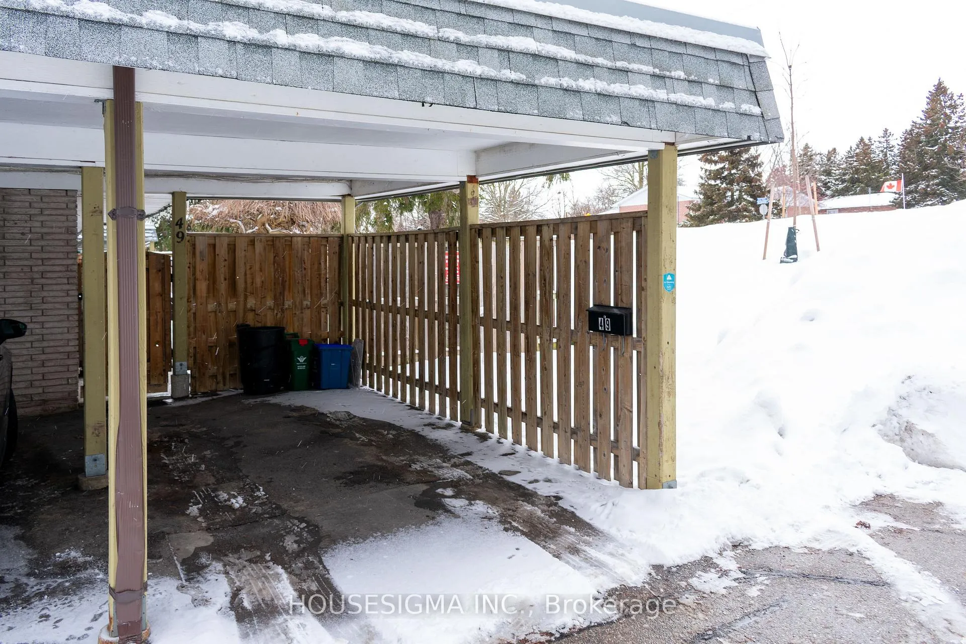 Photo 2 of Unit 49, 14 Williamsburg Road, Kitchener — HOMEH