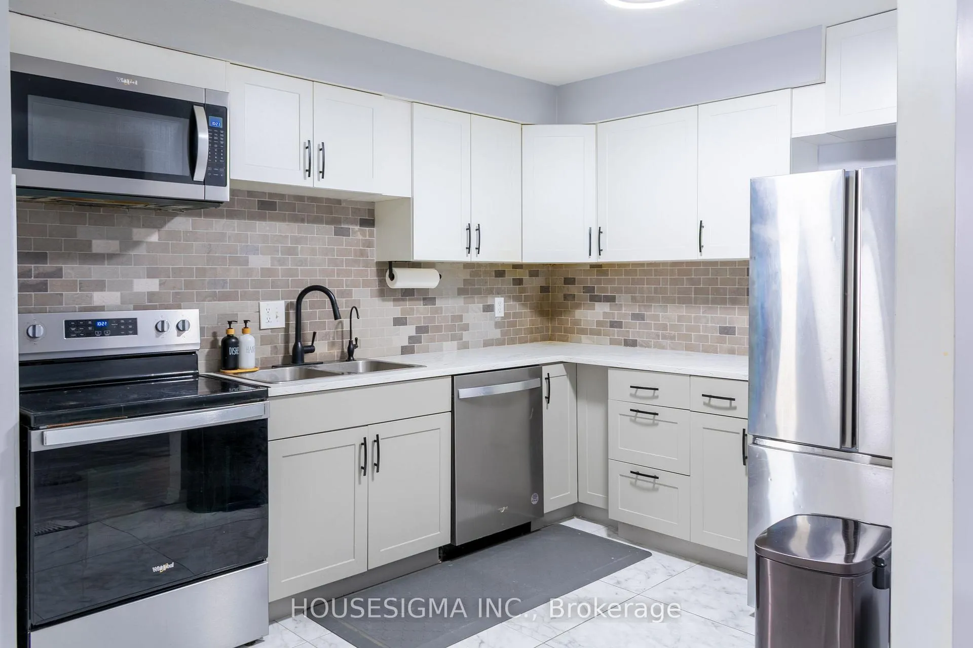 Photo 12 of Unit 49, 14 Williamsburg Road, Kitchener — HOMEH