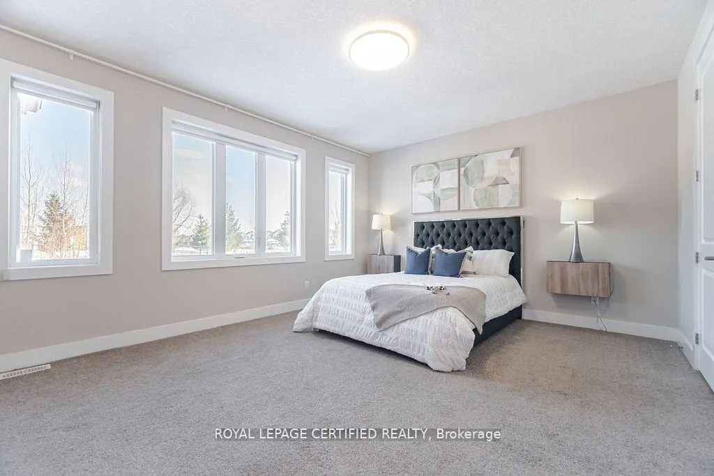 Photo 16 of 204 Forest Creek Drive, Kitchener — HOMEH
