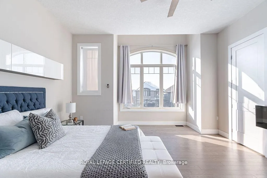 Photo 19 of 204 Forest Creek Drive, Kitchener — HOMEH