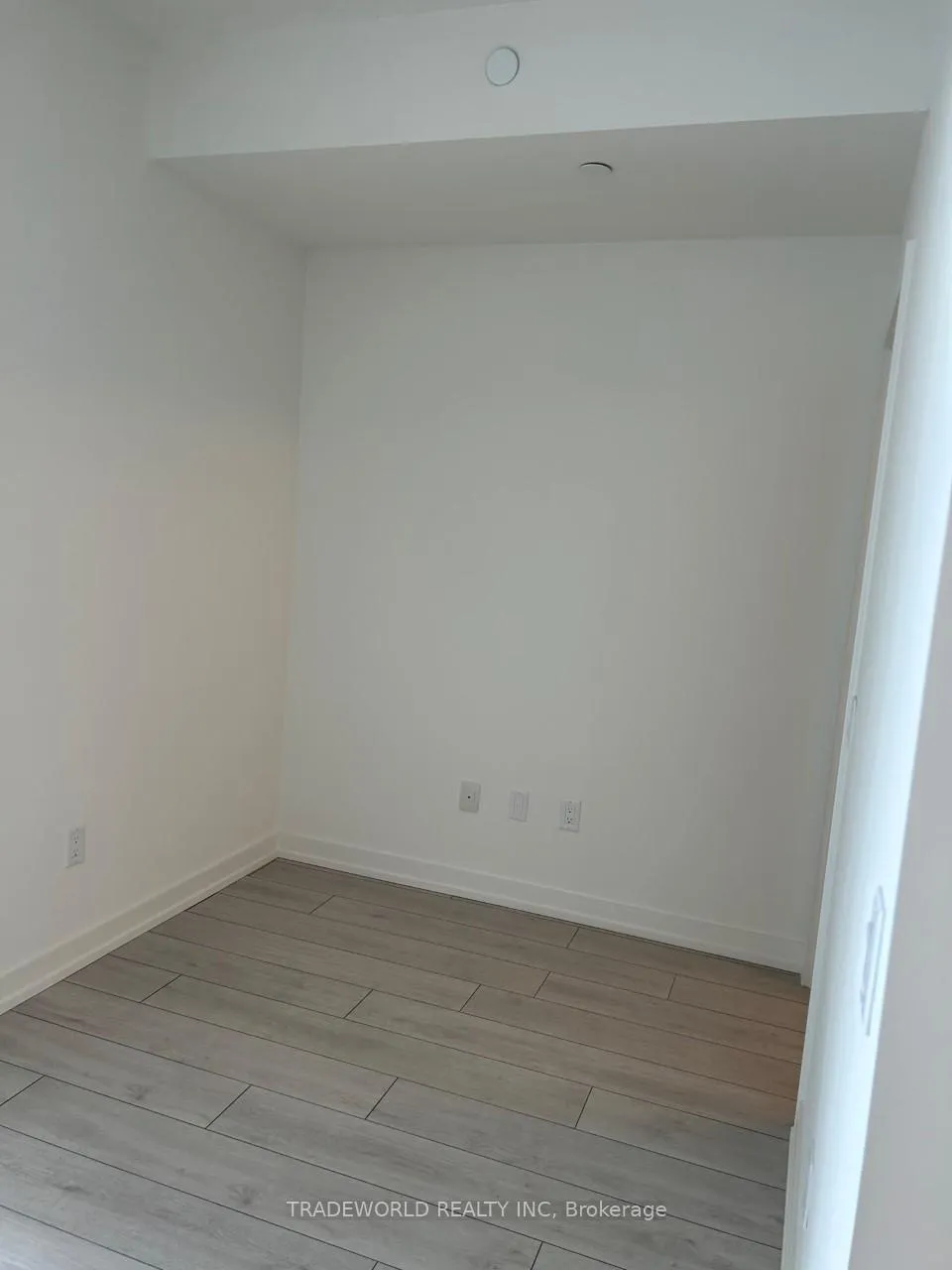 Photo 8 of Unit 315, 55 Duke Street W, Kitchener, City Commercial Core — HOMEH