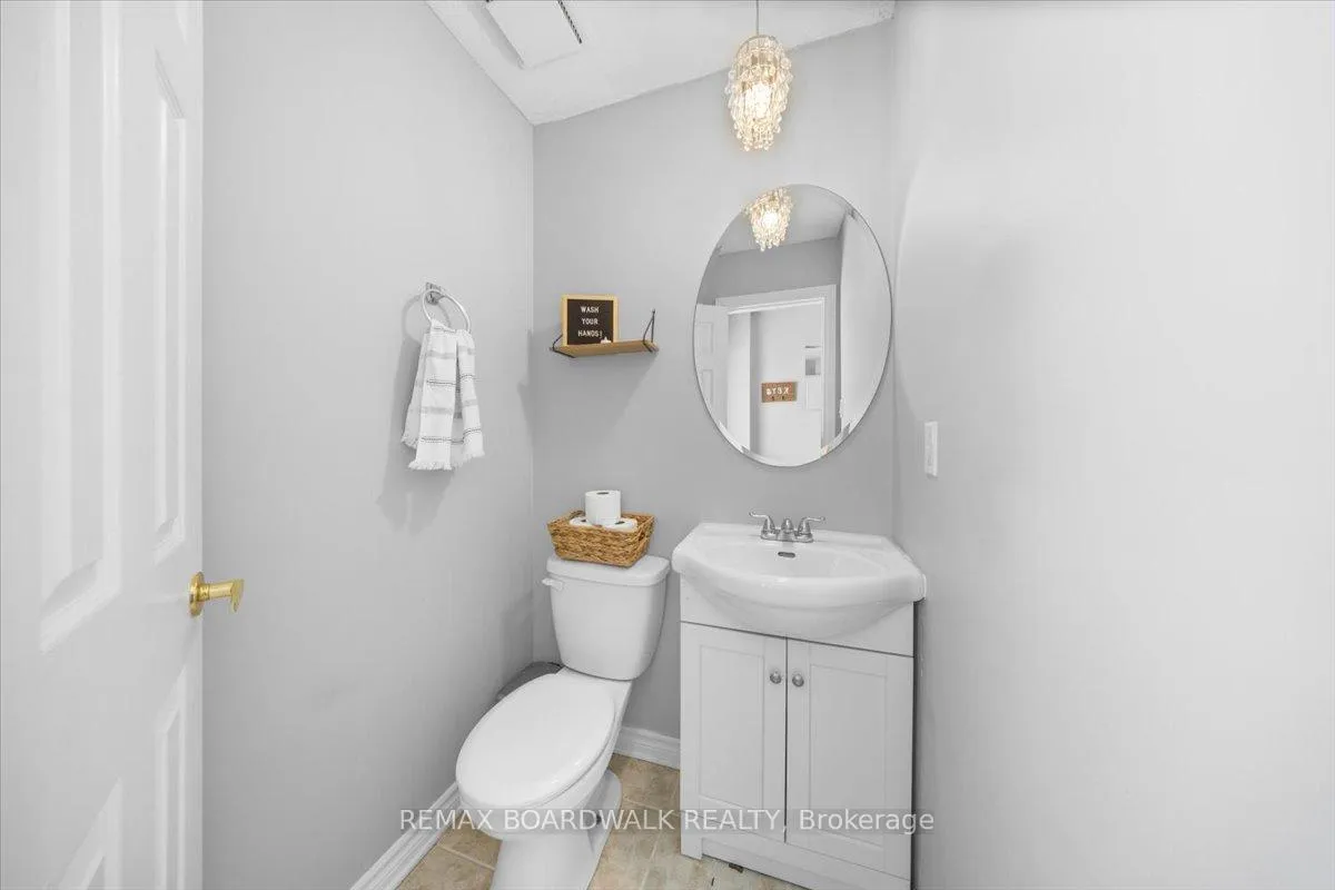Photo 5 of 428 Moodie Drive, Ottawa, Westcliffe Estates — HOMEH