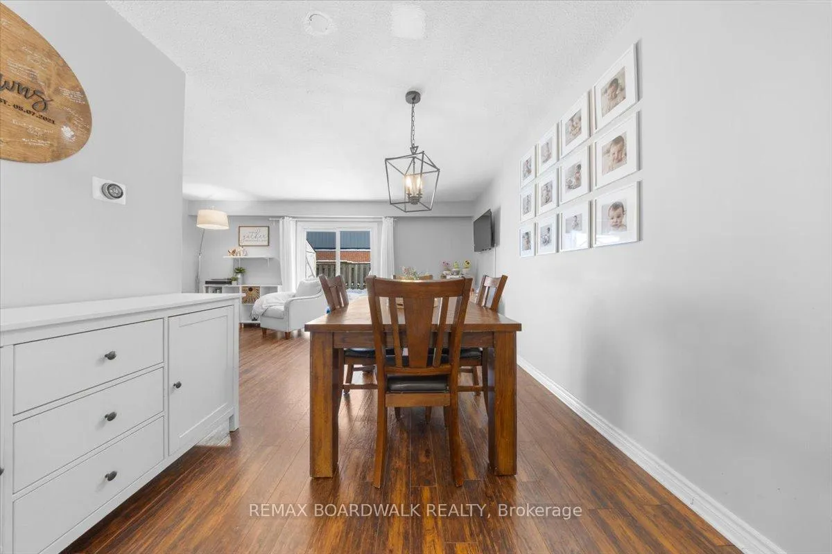 Photo 19 of 428 Moodie Drive, Ottawa, Westcliffe Estates — HOMEH