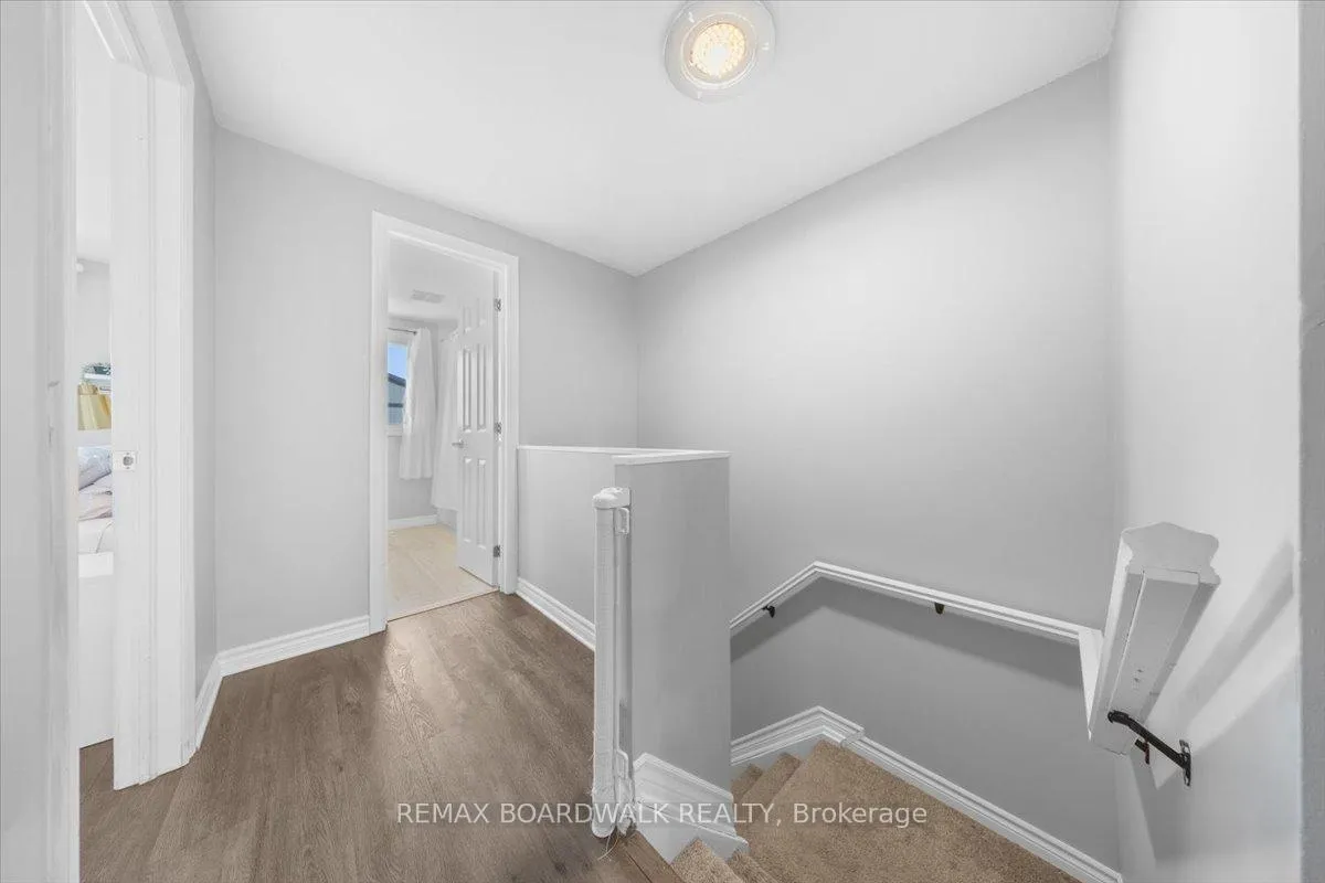 Photo 20 of 428 Moodie Drive, Ottawa, Westcliffe Estates — HOMEH