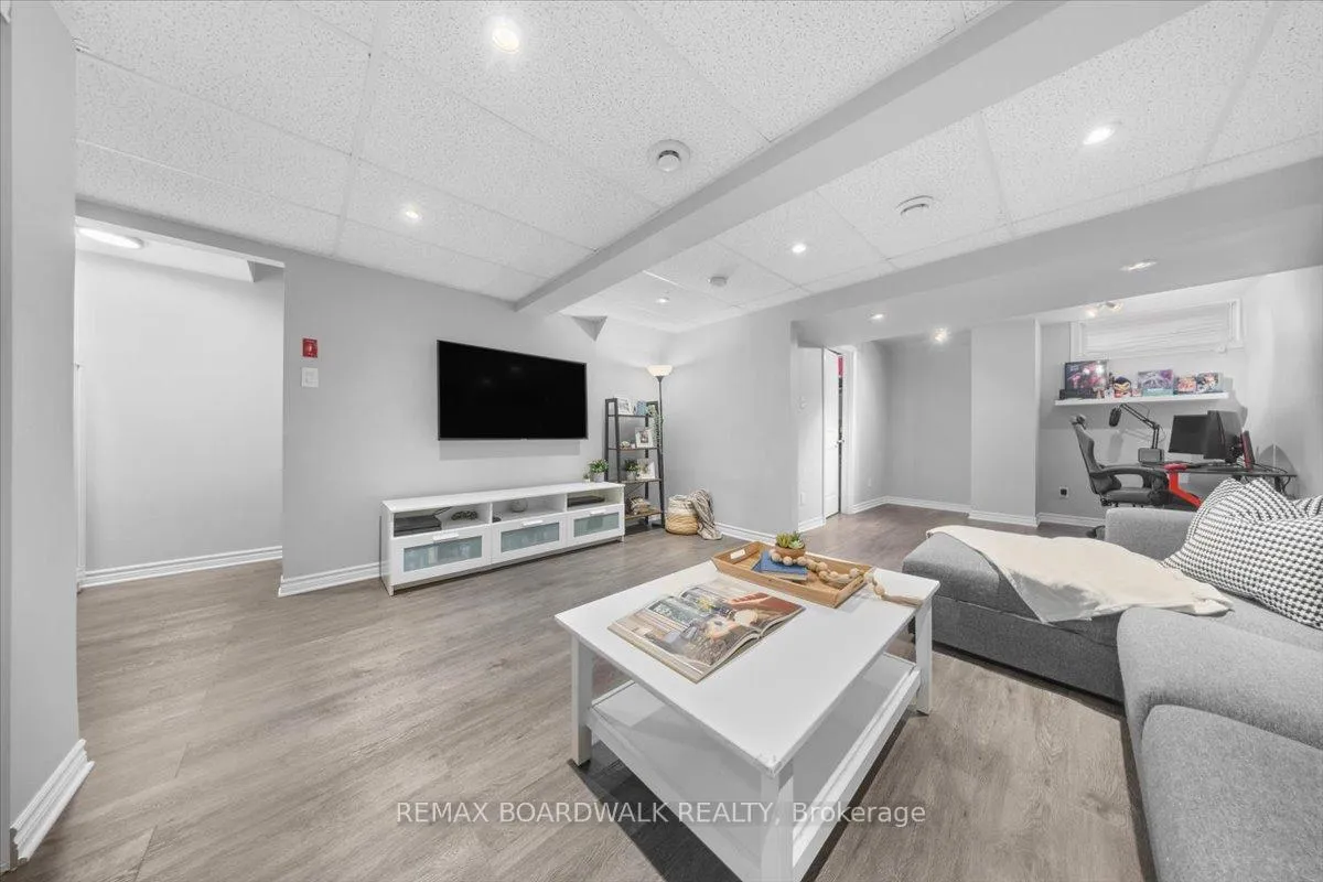 Photo 31 of 428 Moodie Drive, Ottawa, Westcliffe Estates — HOMEH