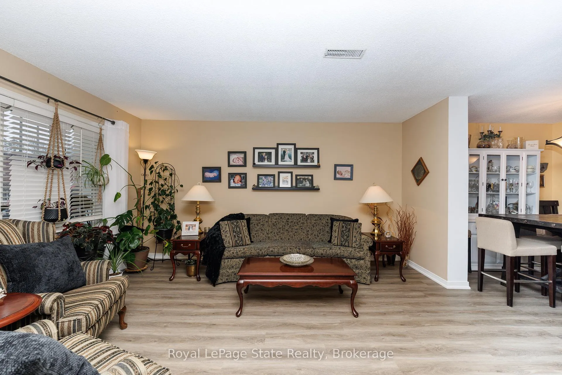 Photo 8 of Unit 1, 4245 Queen Street, Lincoln, Beamsville — HOMEH