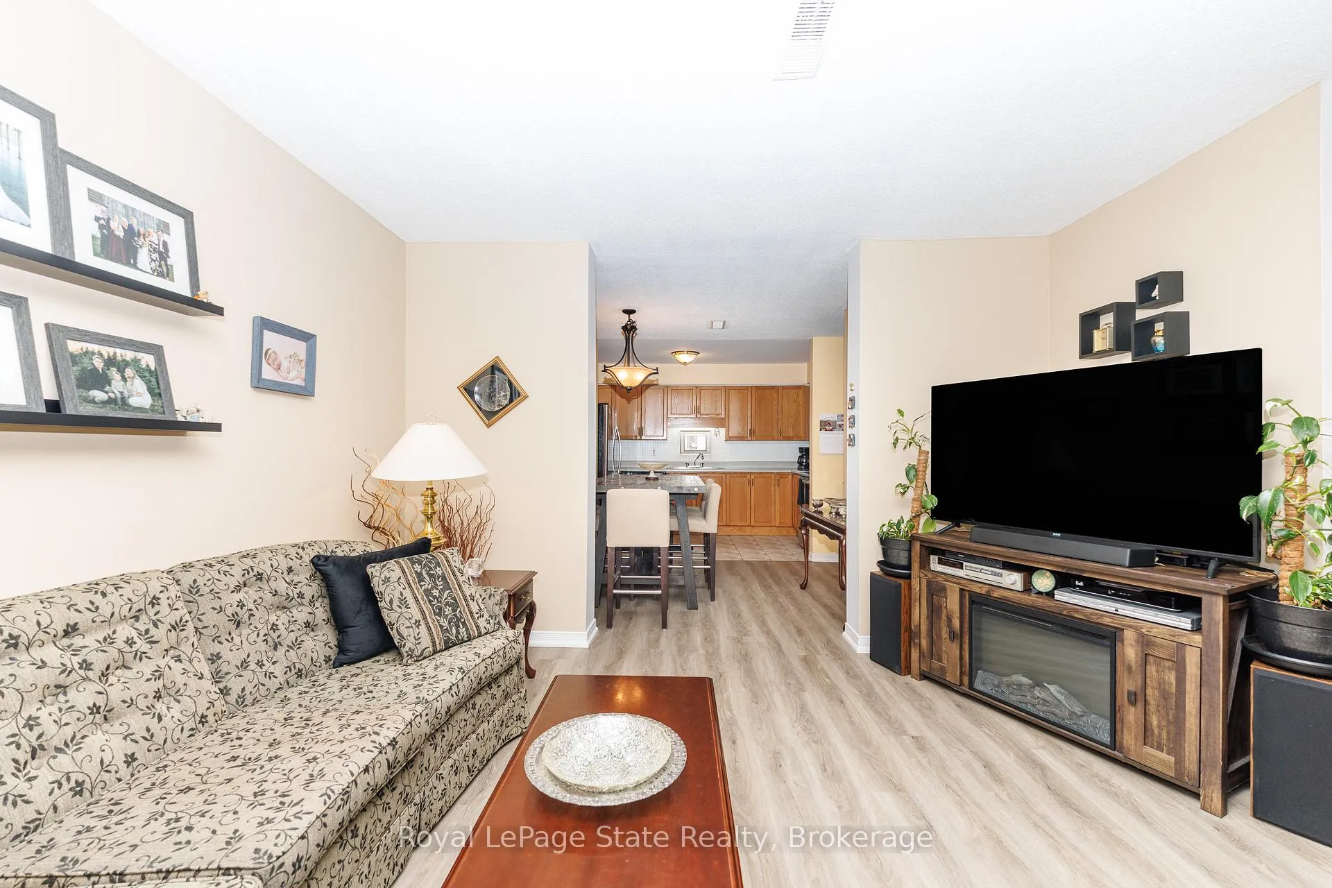 Photo 10 of Unit 1, 4245 Queen Street, Lincoln, Beamsville — HOMEH