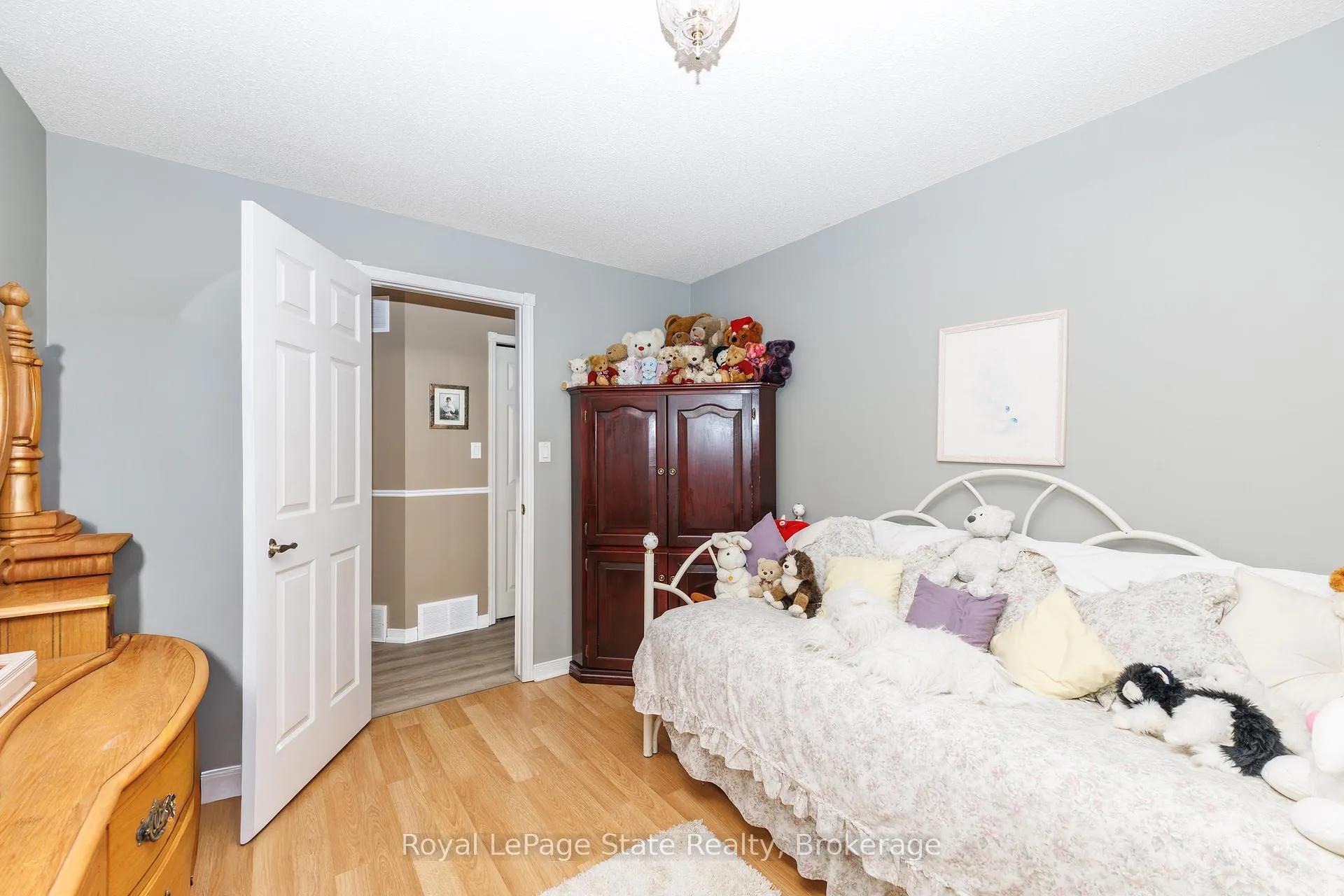 Photo 18 of Unit 1, 4245 Queen Street, Lincoln, Beamsville — HOMEH