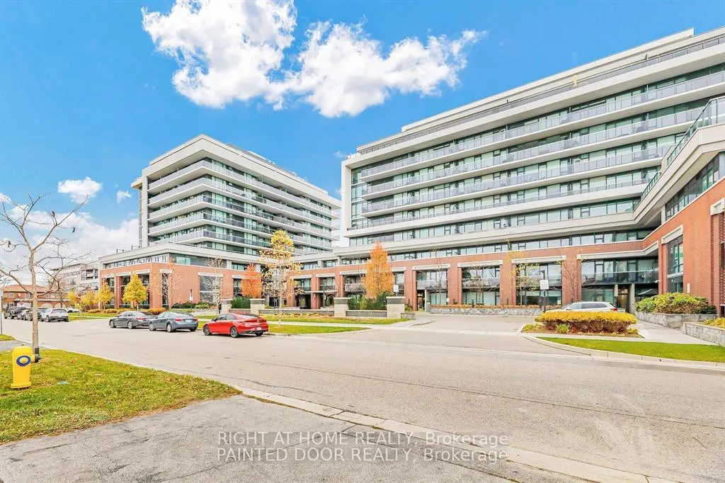 Photo 3 of Unit 101, 4800 Highway 7, Vaughan, East Woodbridge — HOMEH