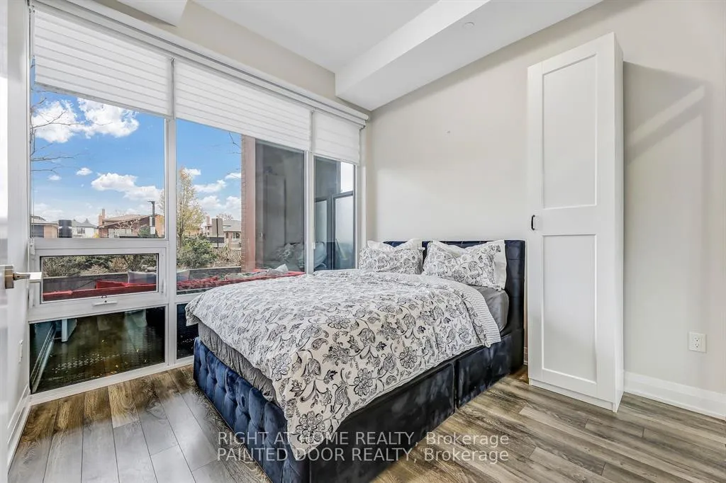 Photo 14 of Unit 101, 4800 Highway 7, Vaughan, East Woodbridge — HOMEH