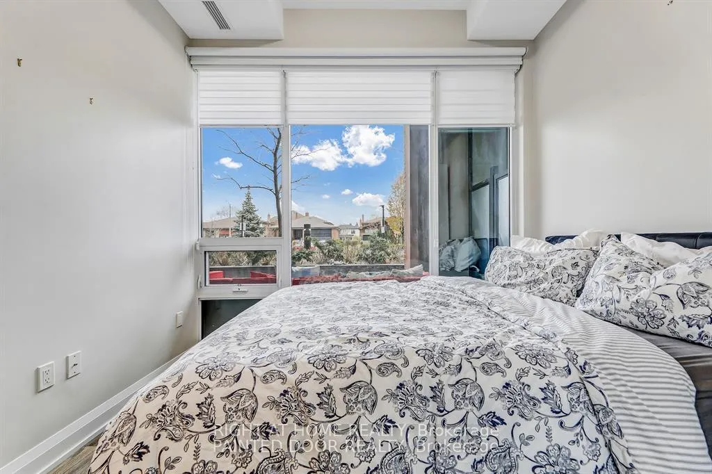 Photo 15 of Unit 101, 4800 Highway 7, Vaughan, East Woodbridge — HOMEH