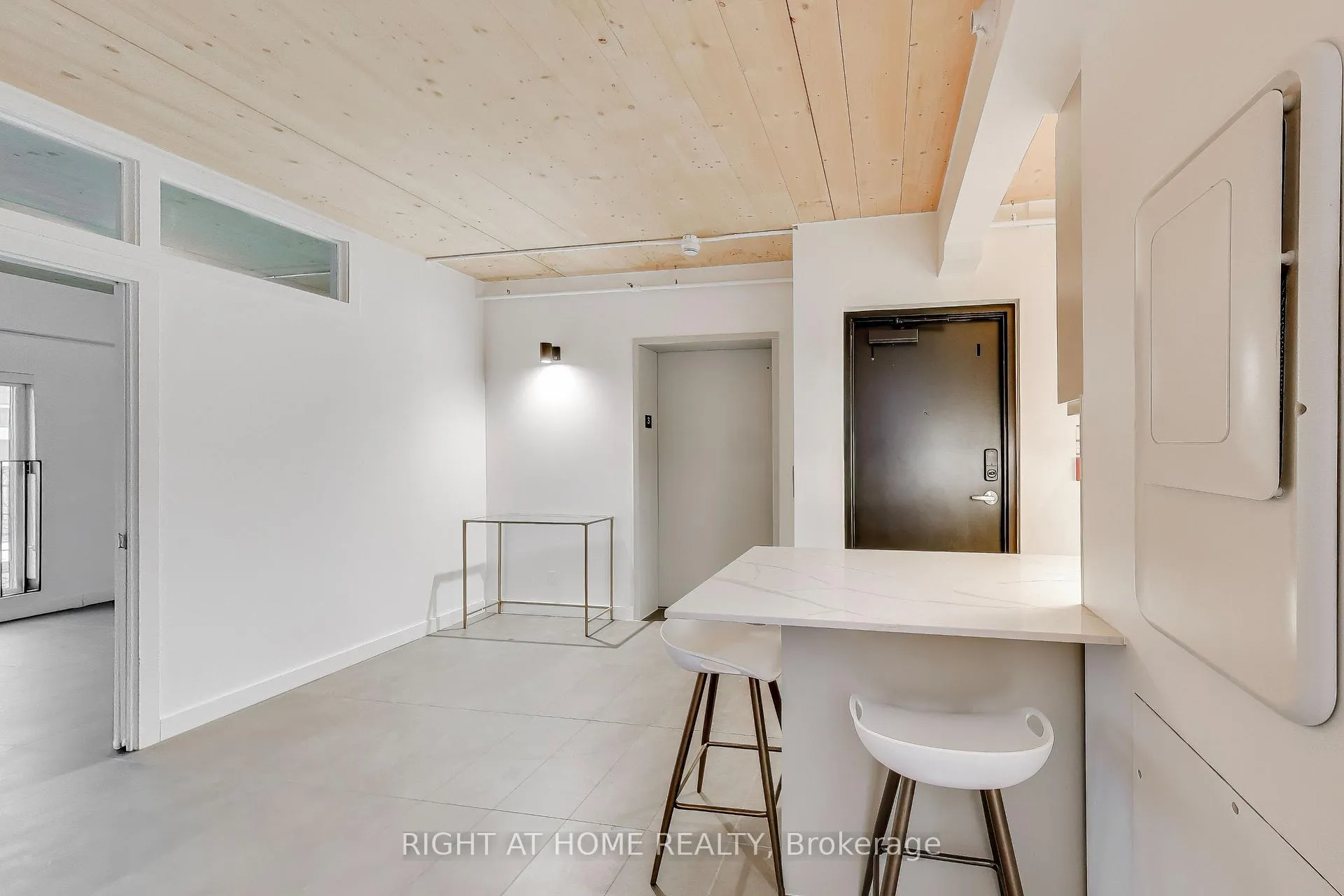 Photo 6 of Unit 301, 1604 Queen Street E, Toronto, The Beaches — HOMEH