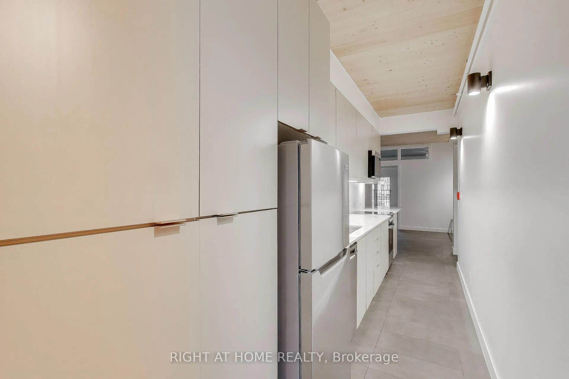 Photo 11 of Unit 301, 1604 Queen Street E, Toronto, The Beaches — HOMEH