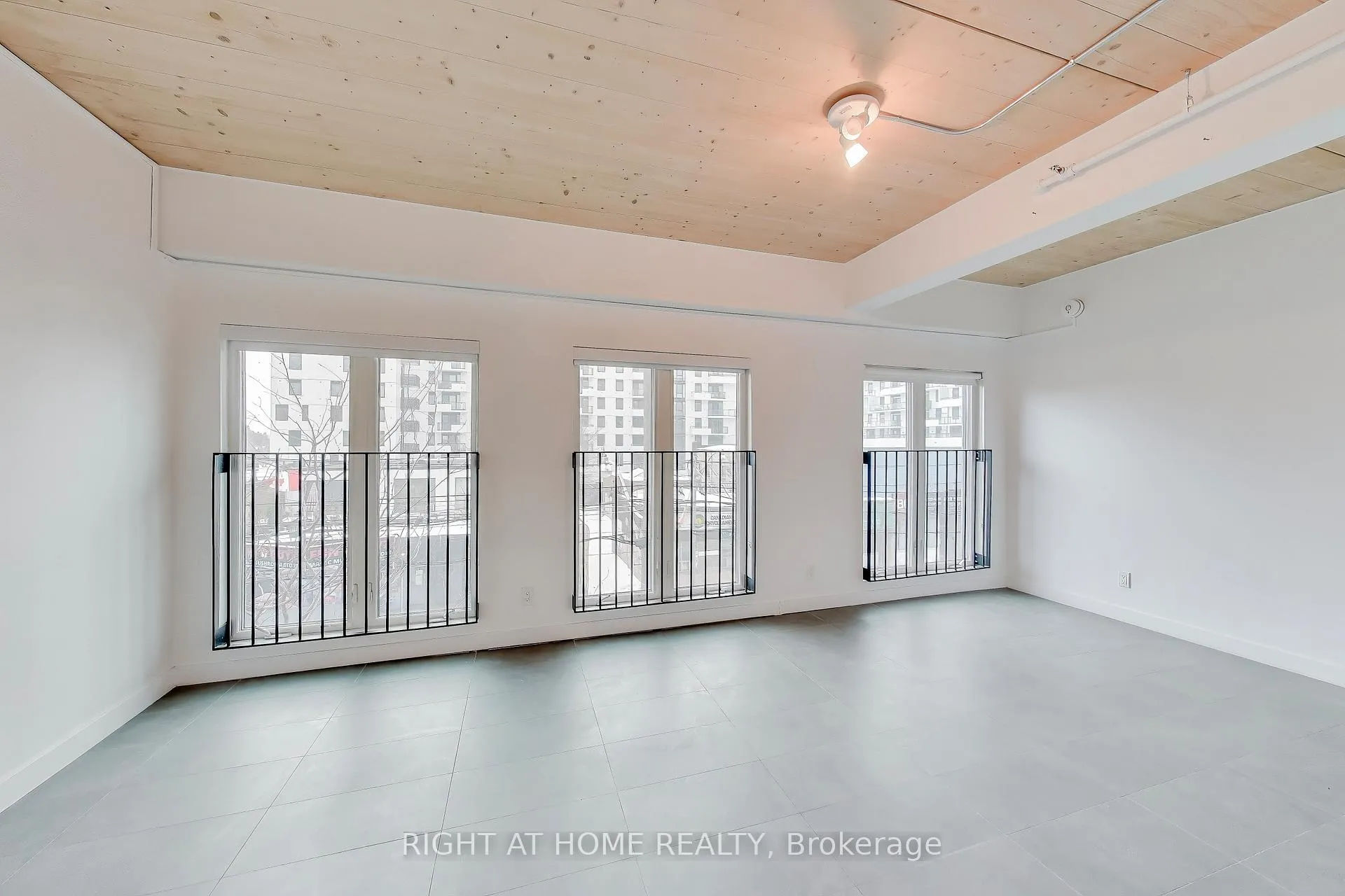 Photo 12 of Unit 301, 1604 Queen Street E, Toronto, The Beaches — HOMEH