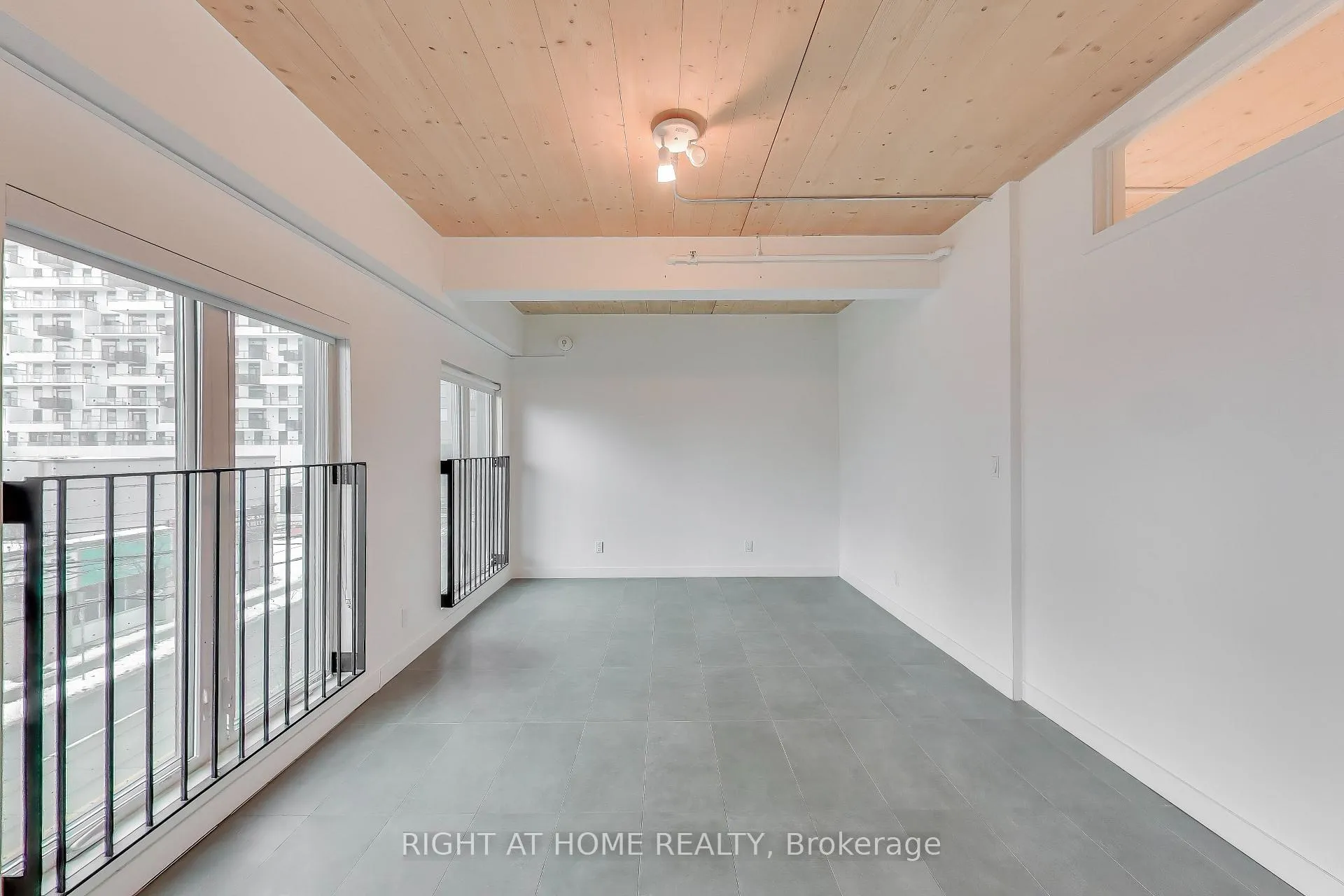 Photo 13 of Unit 301, 1604 Queen Street E, Toronto, The Beaches — HOMEH