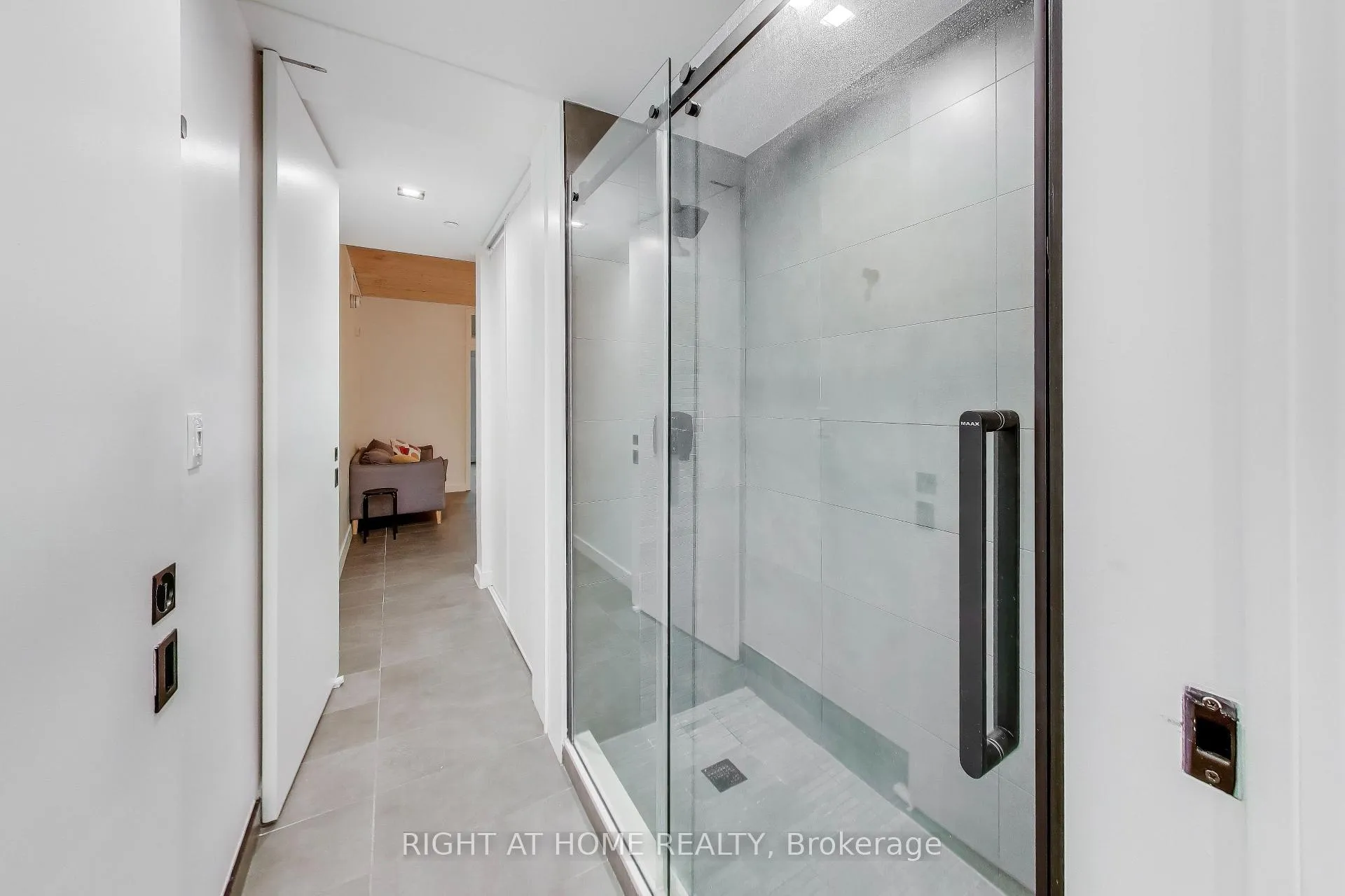 Photo 16 of Unit 301, 1604 Queen Street E, Toronto, The Beaches — HOMEH