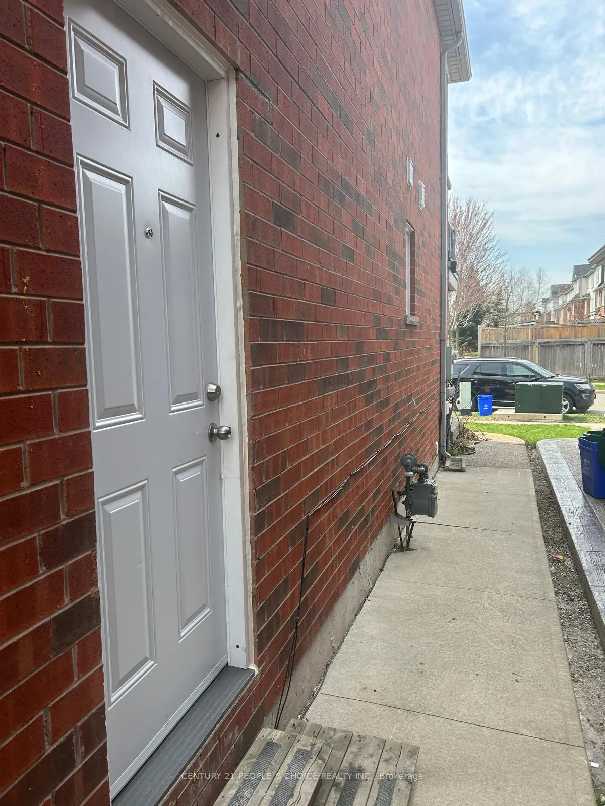 Photo 2 of Unit BSMT, 569 Willmott Crescent, Milton, Clarke — HOMEH