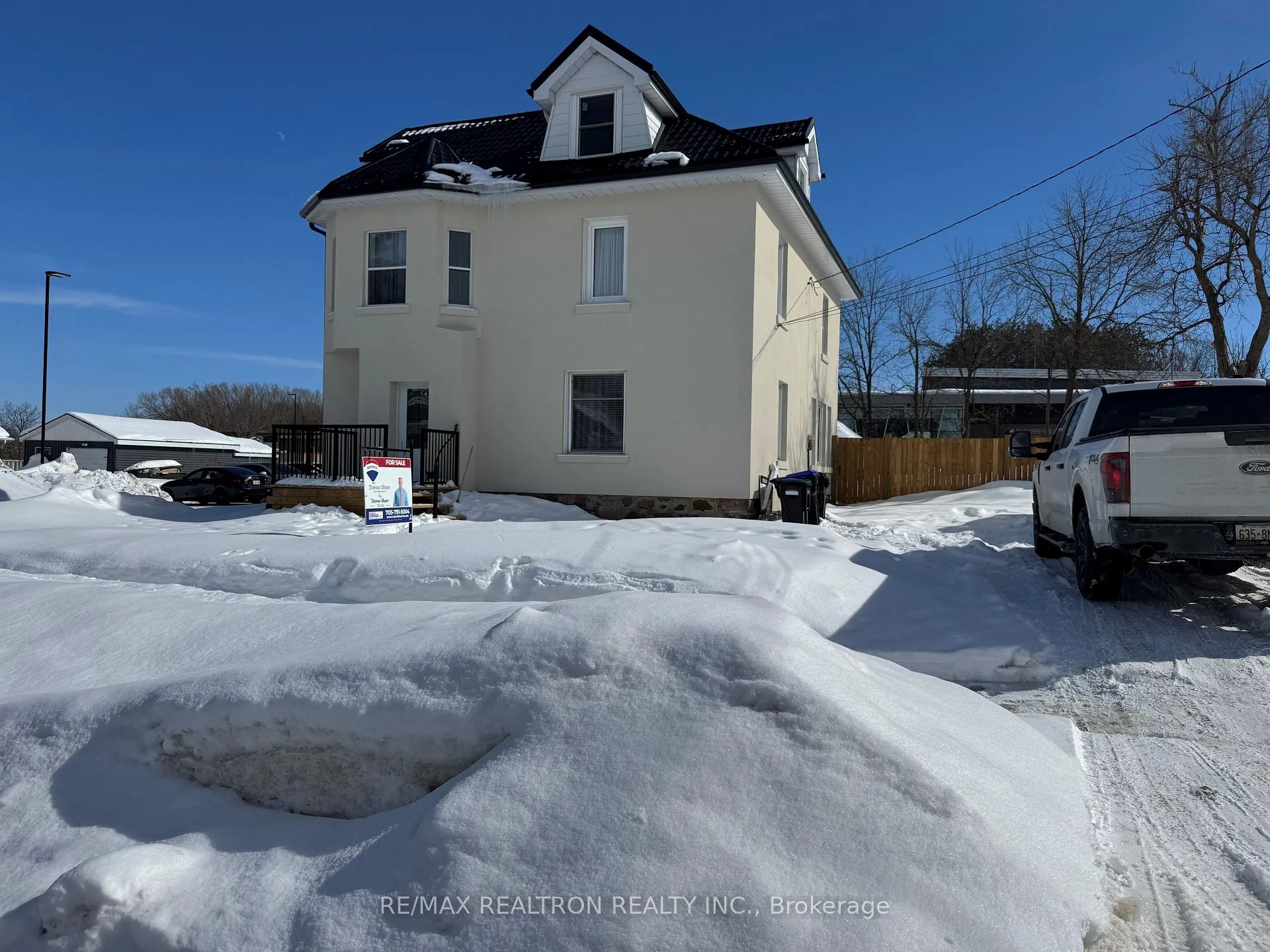 Front of 119 Jephson Street