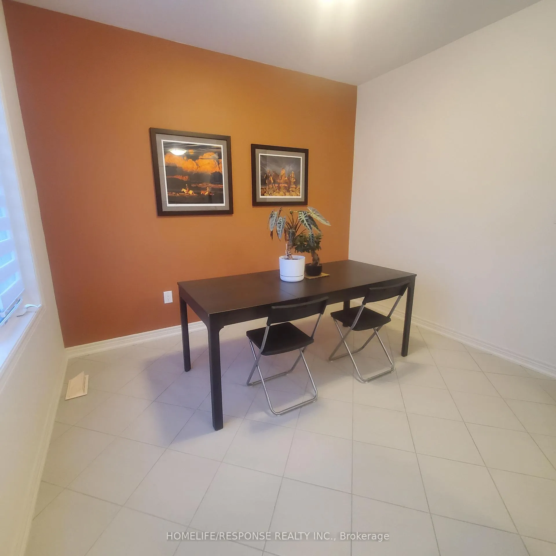 Photo 10 of 290 Skinner Road, Hamilton, Waterdown — HOMEH