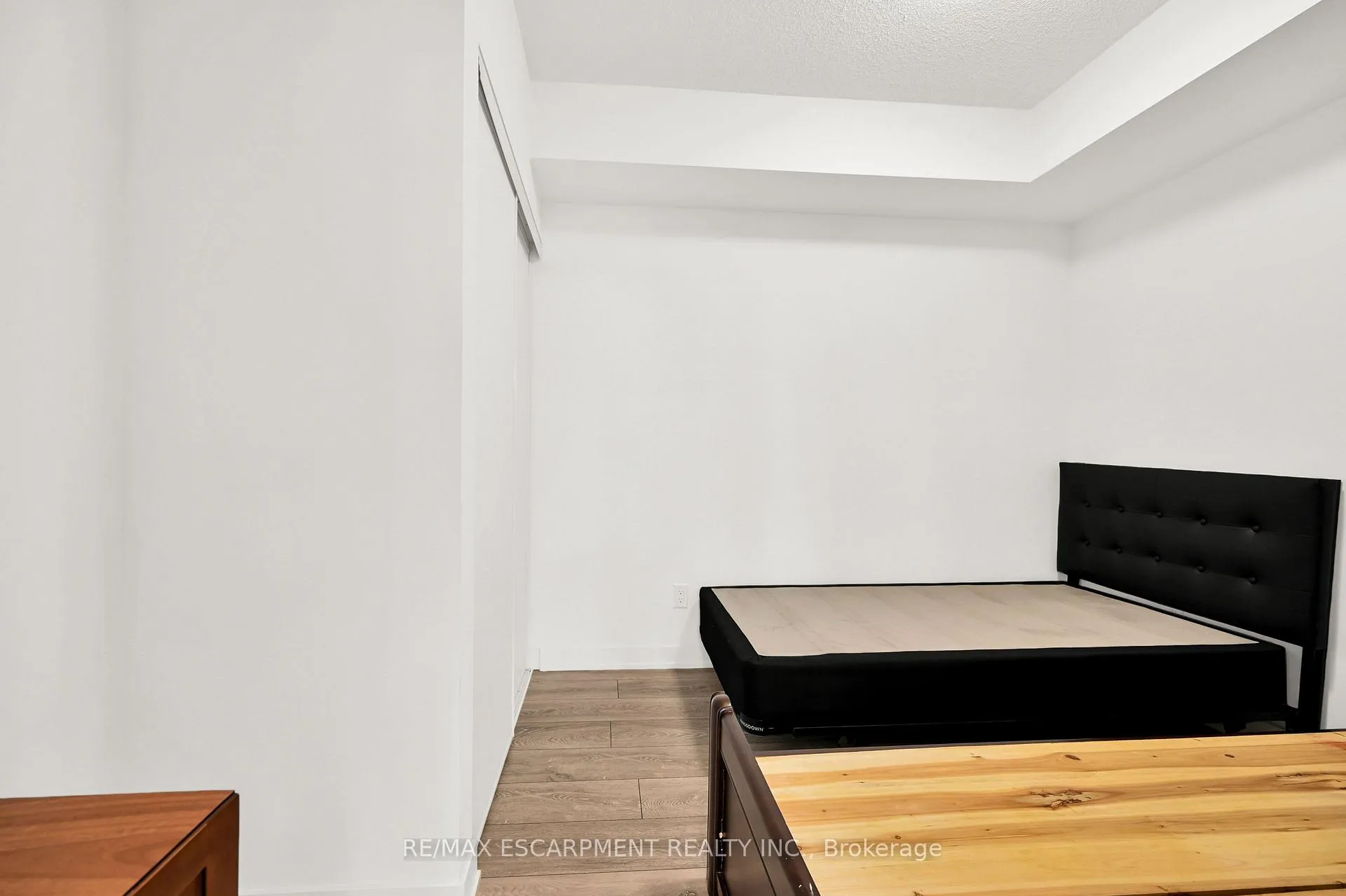 Photo 22 of Unit B301, 3200 Dakota Common, Burlington, Alton — HOMEH