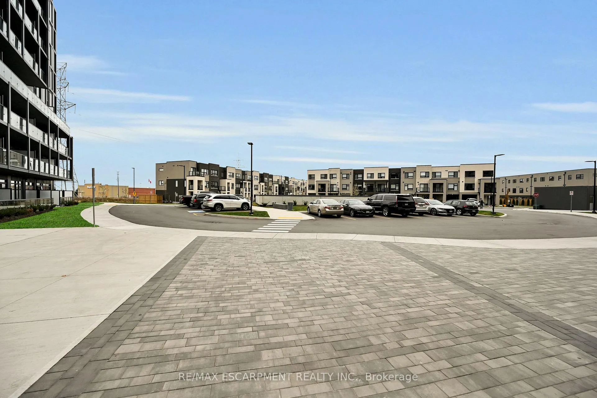 Photo 45 of Unit B301, 3200 Dakota Common, Burlington, Alton — HOMEH