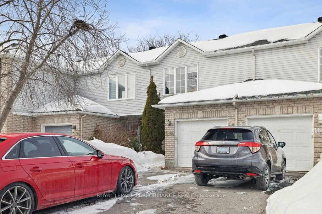 Photo 3 of 1666 Jobin Crescent, Ottawa, Carson Grove — HOMEH