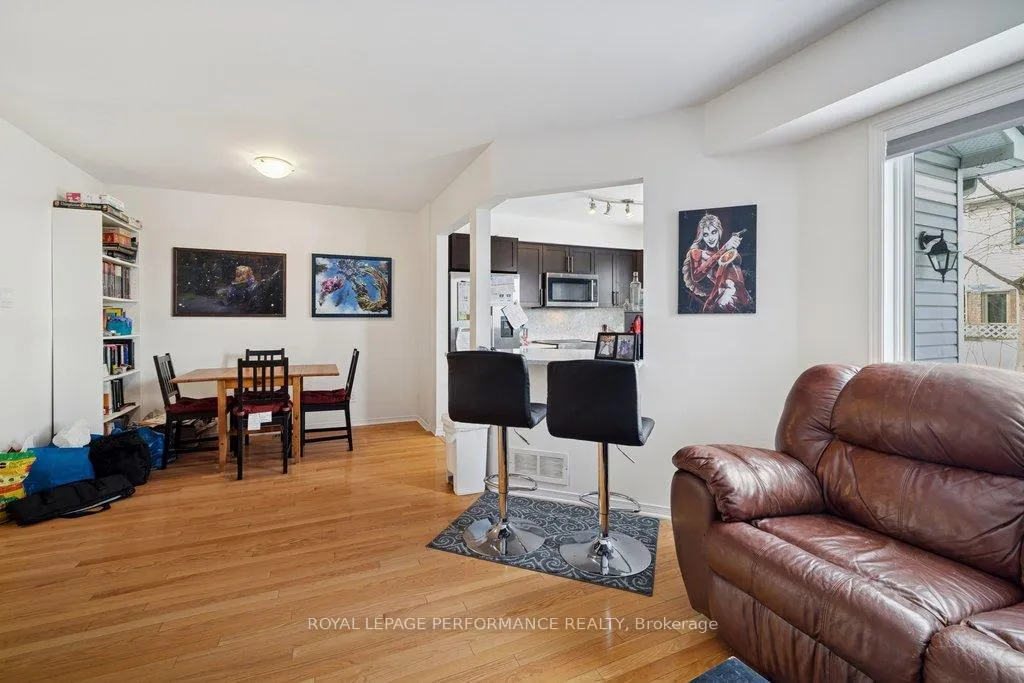 Photo 9 of 1666 Jobin Crescent, Ottawa, Carson Grove — HOMEH