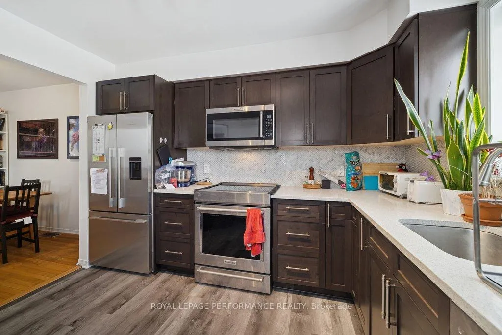 Photo 18 of 1666 Jobin Crescent, Ottawa, Carson Grove — HOMEH