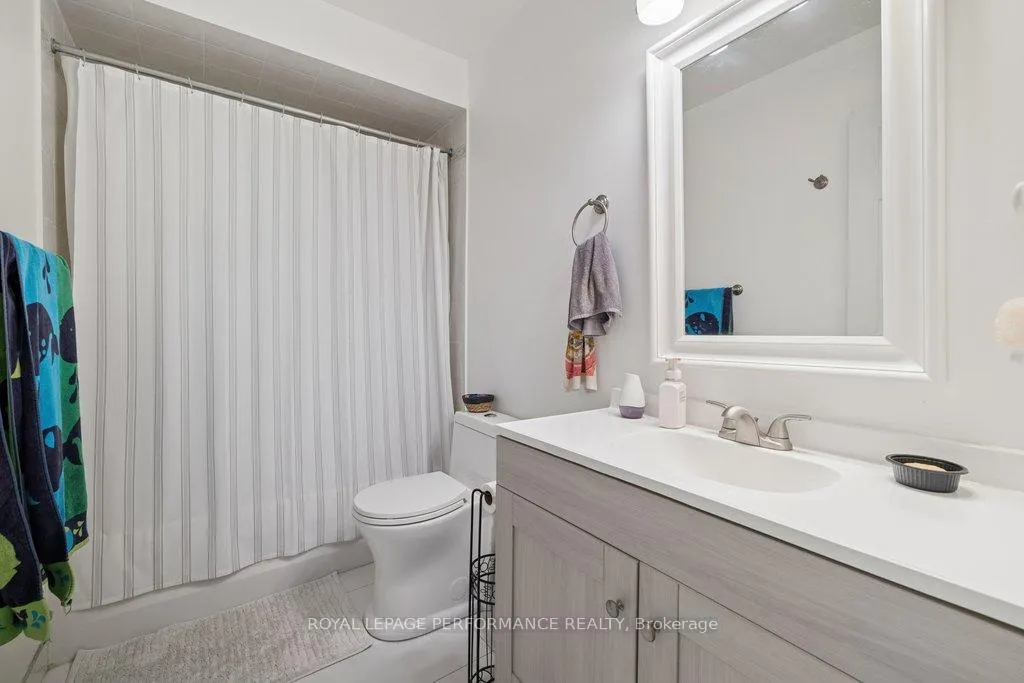 Photo 35 of 1666 Jobin Crescent, Ottawa, Carson Grove — HOMEH