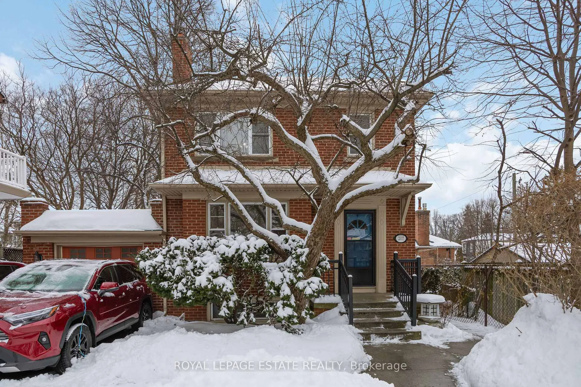 Photo 1 of 207 Clonmore Drive, Scarborough, Birchcliffe-Cliffside — HOMEH