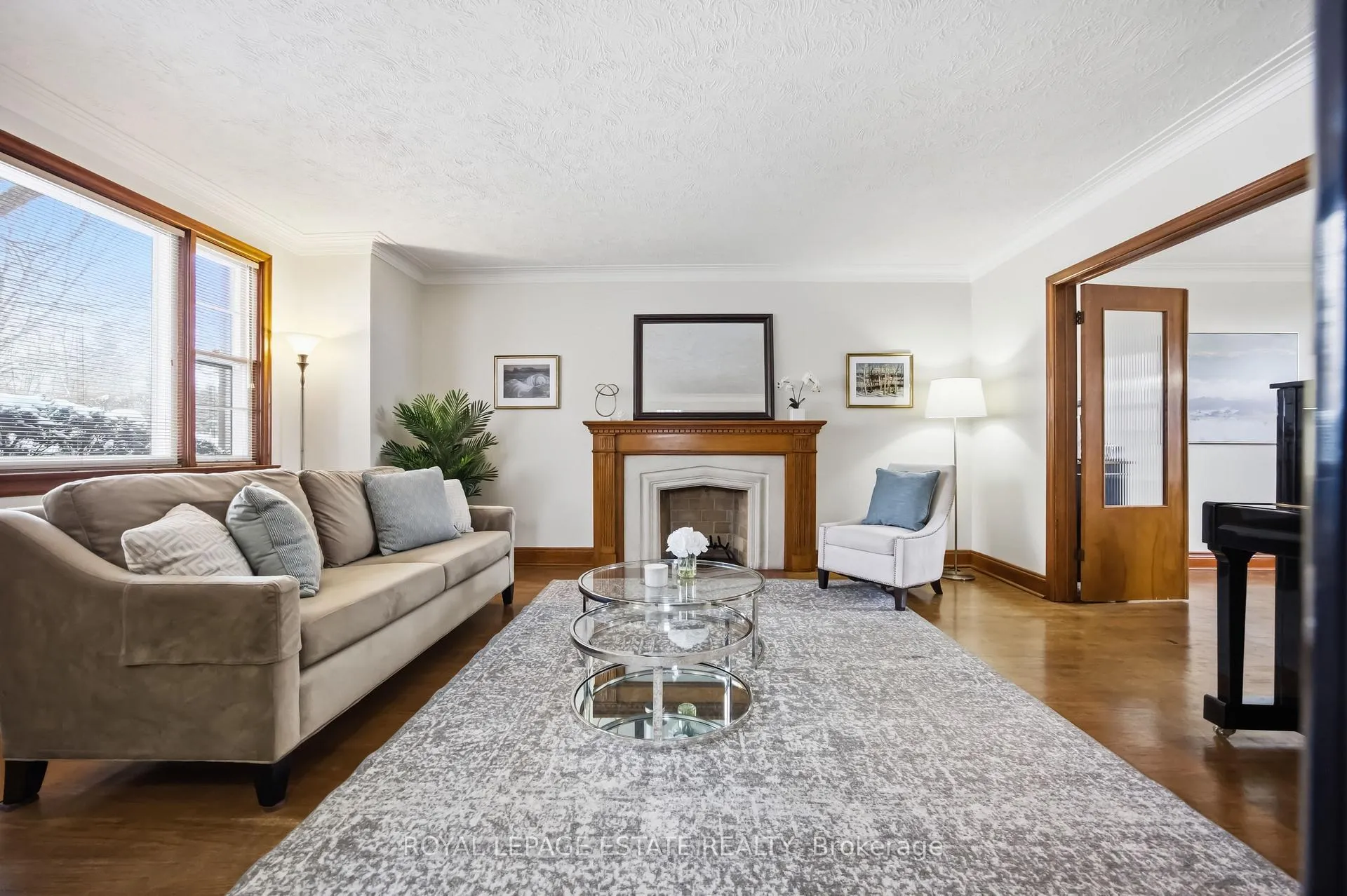 Photo 3 of 207 Clonmore Drive, Scarborough, Birchcliffe-Cliffside — HOMEH