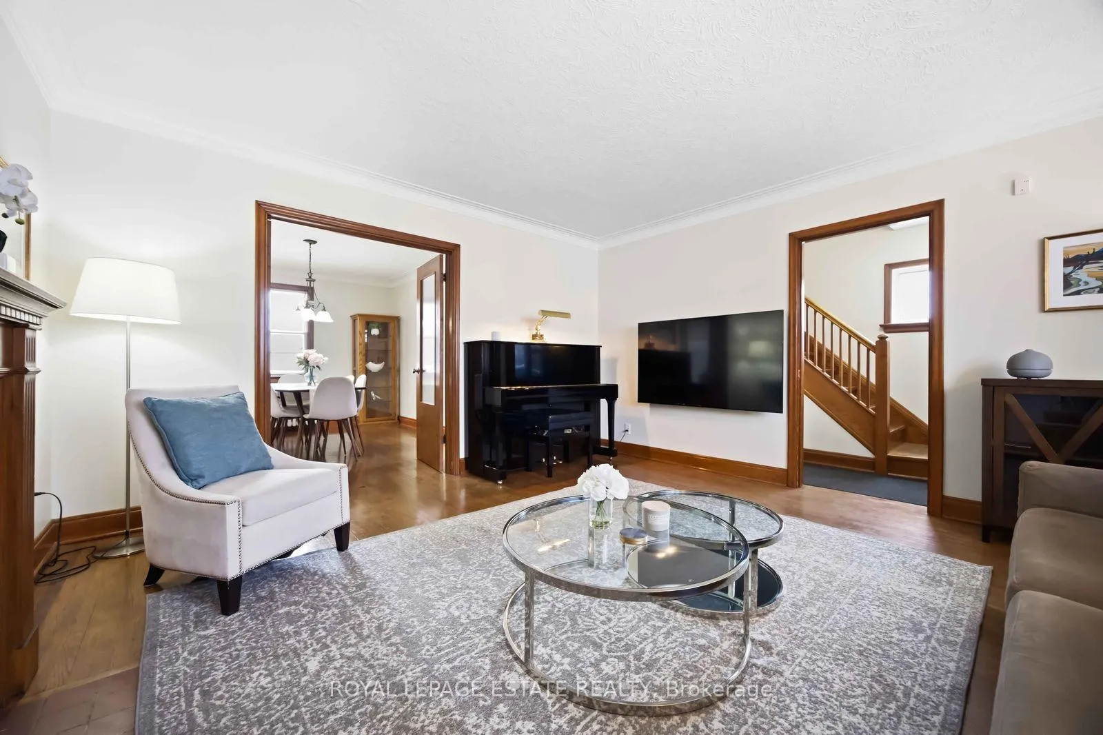 Photo 5 of 207 Clonmore Drive, Scarborough, Birchcliffe-Cliffside — HOMEH