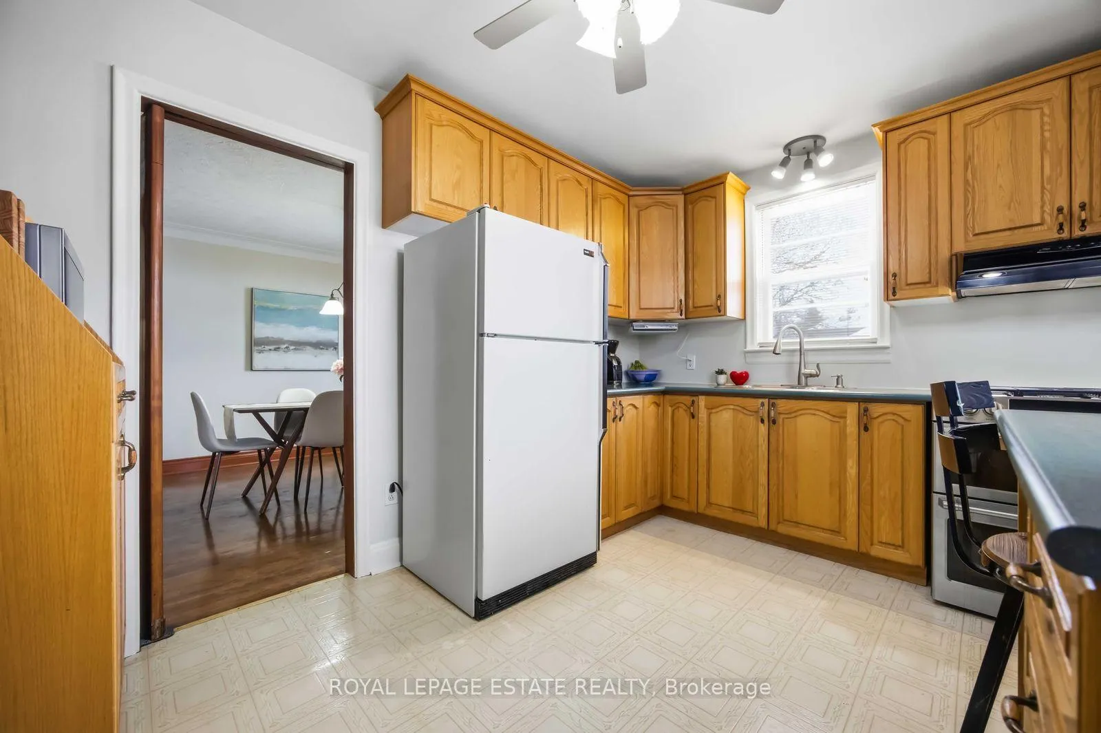 Photo 8 of 207 Clonmore Drive, Scarborough, Birchcliffe-Cliffside — HOMEH